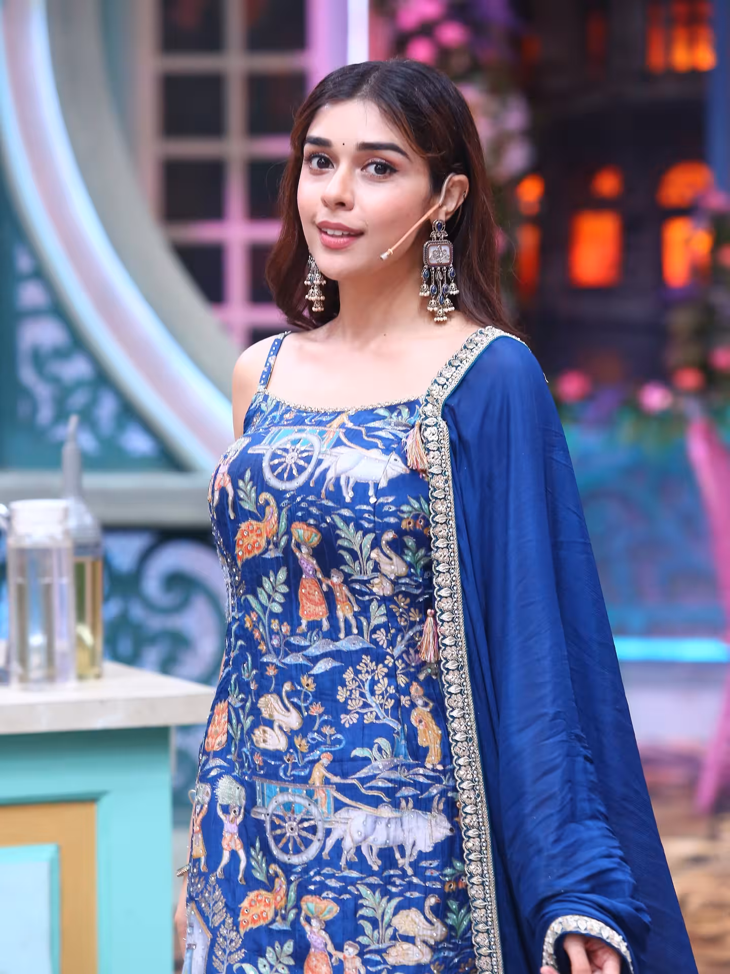 Eisha Singh Lights Up Evening With Laughter