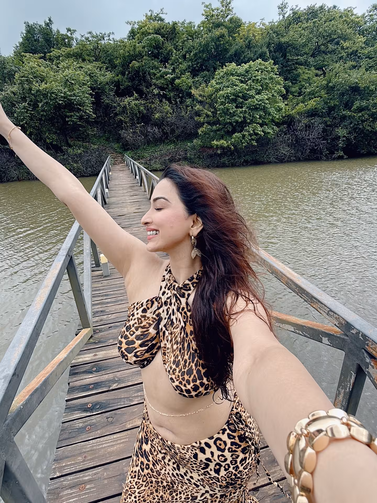 Eshaany Maheshwari Turns Gold On Birthday