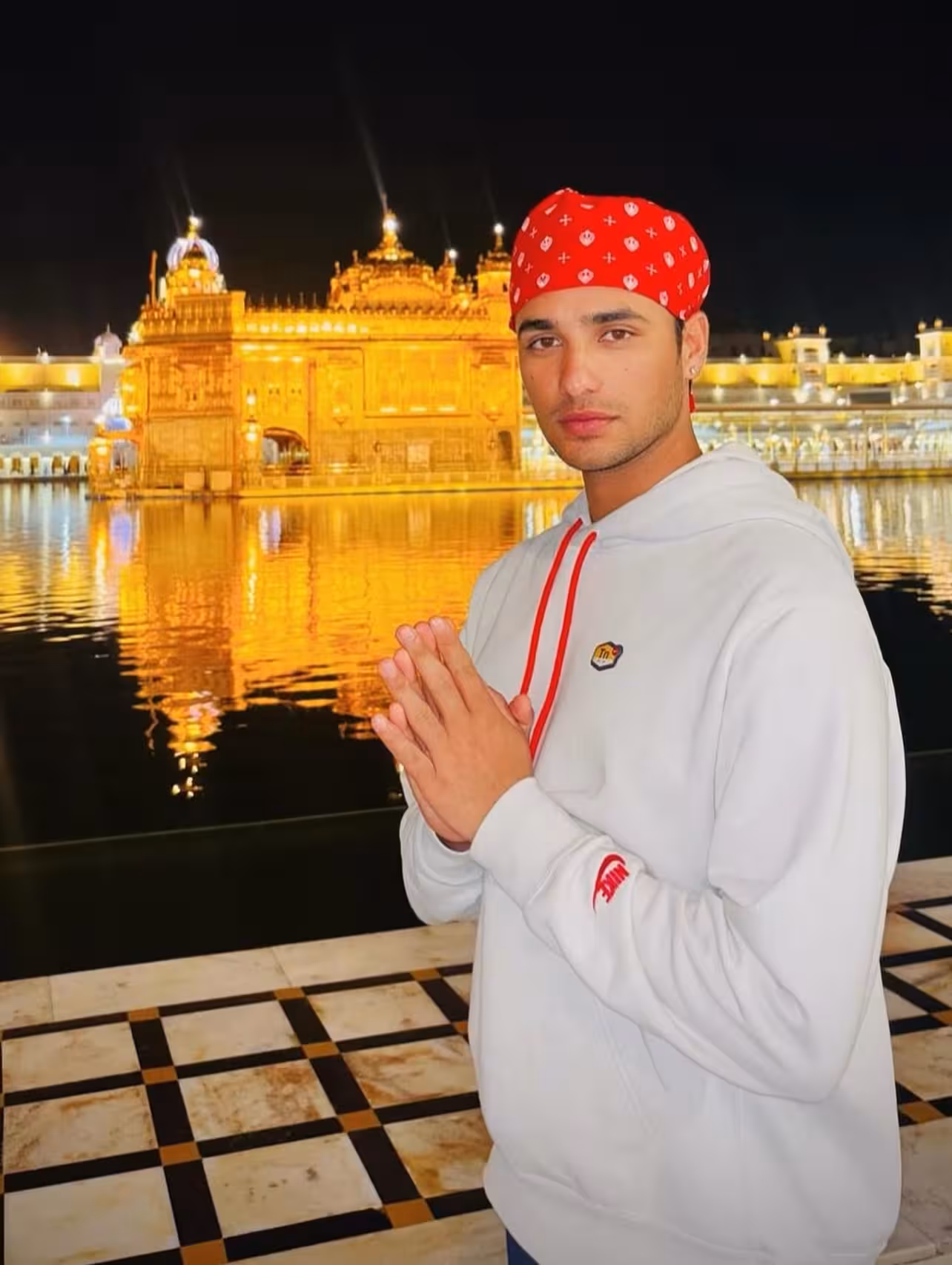 Filmygyan Salutes With Satnam Waheguru Filmygyan shares soulful vibes with his 'Satnam Waheguru' post, inspiring calm and unity!!