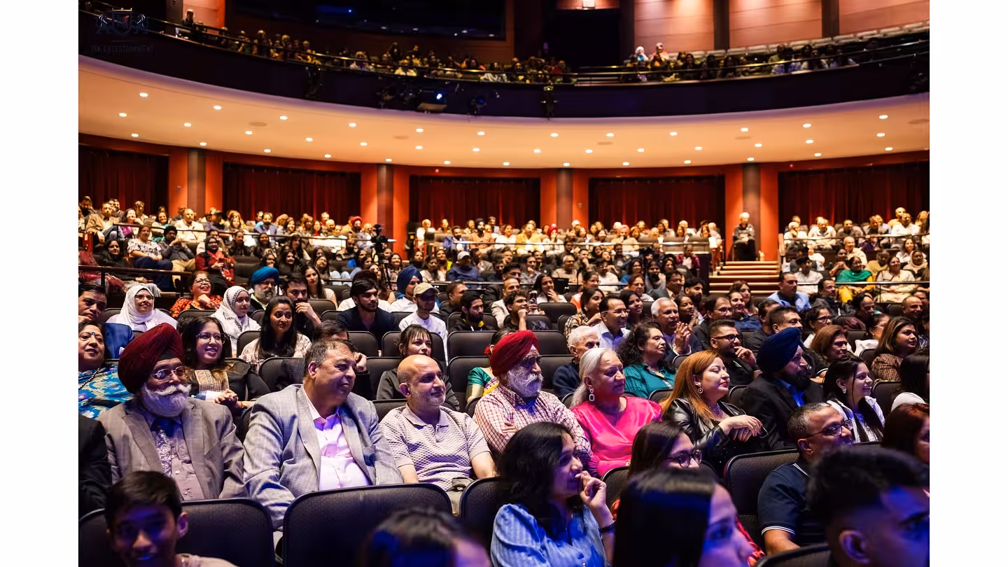 Full House Comedy Night Delivers Electric Vibes