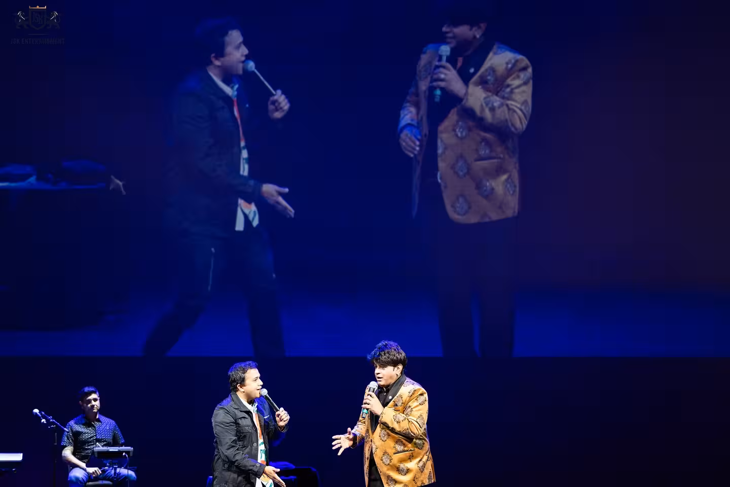 Full House Comedy Night Delivers Electric Vibes