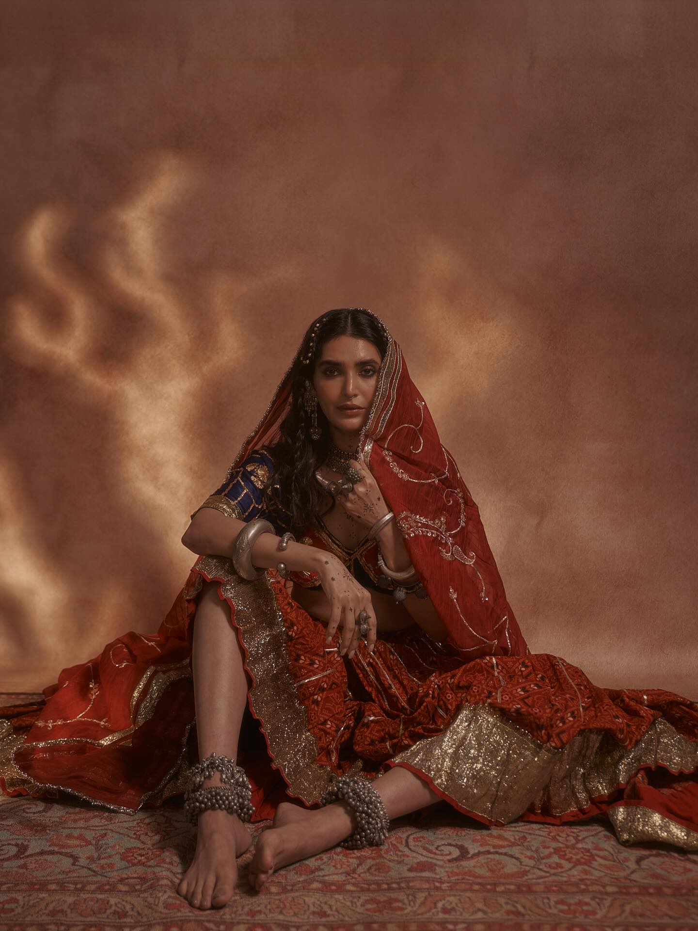 Ghoomar Charm: Karishma Tanna Stuns In Ethnic Brilliance