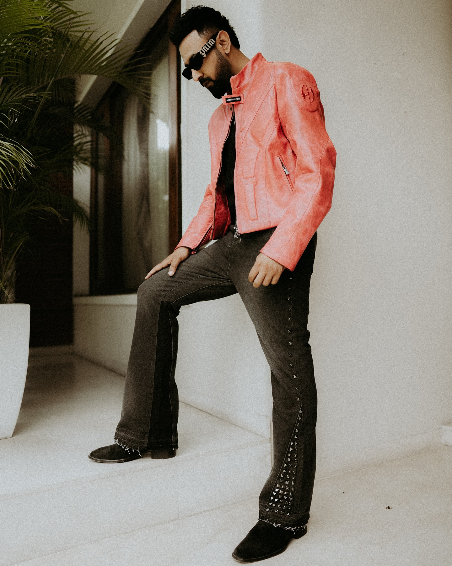 Gippy Grewal Expresses His Iconic Affection