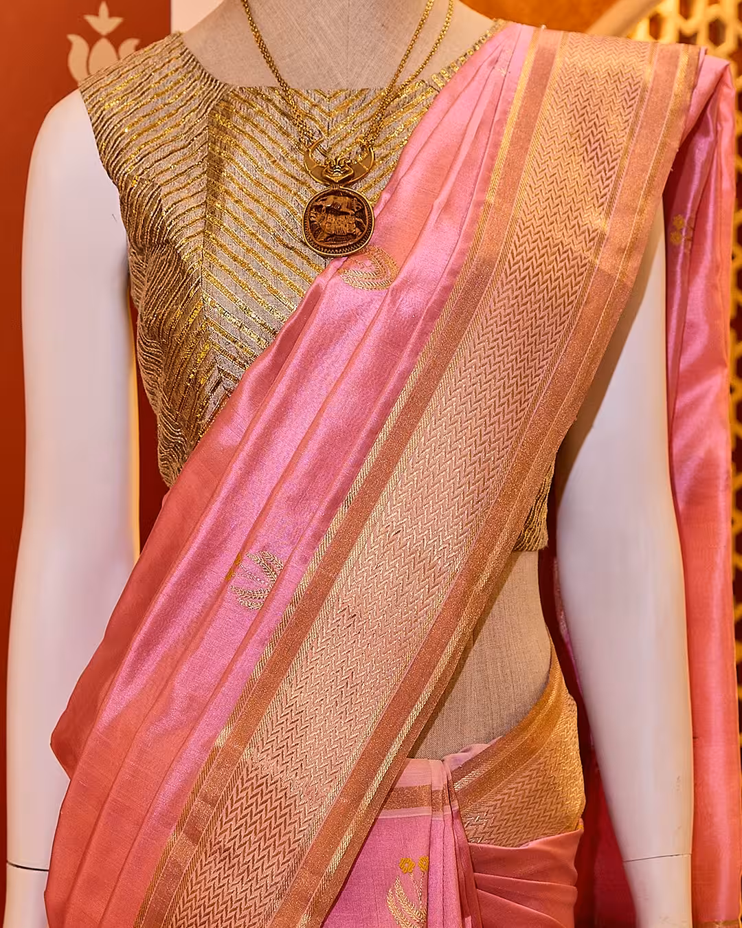 Handloom Heritage Shines at Swadesh Pavilion