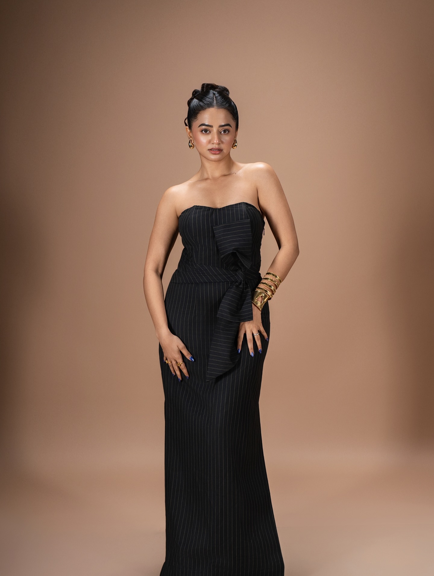 Helly Shah Dazzles In Fireworks Look