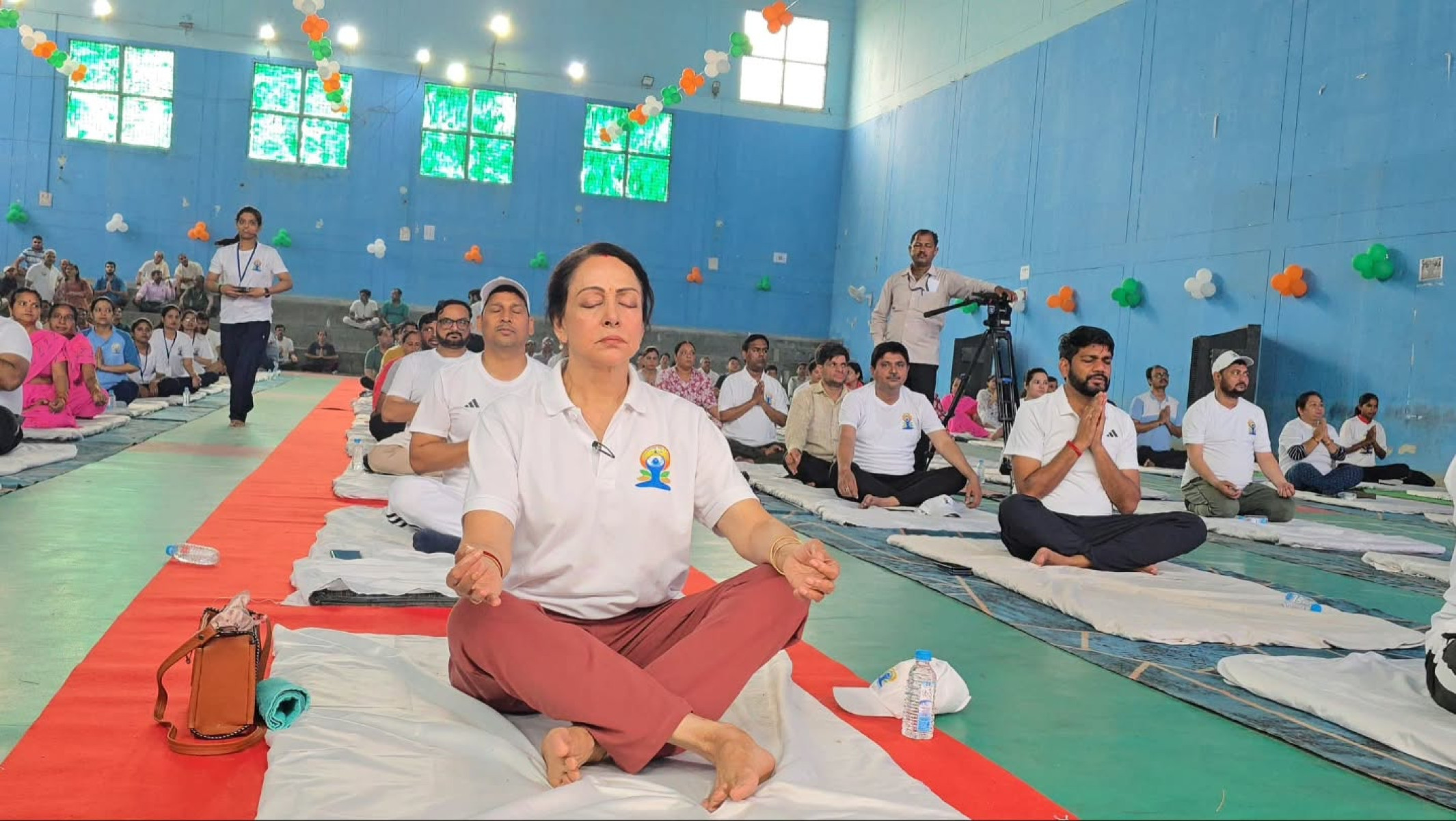 Hema Malini Celebrates World Yoga Day Legendary actress finds serenity in a dynamic yoga routine, inspiring wellness and unity.!