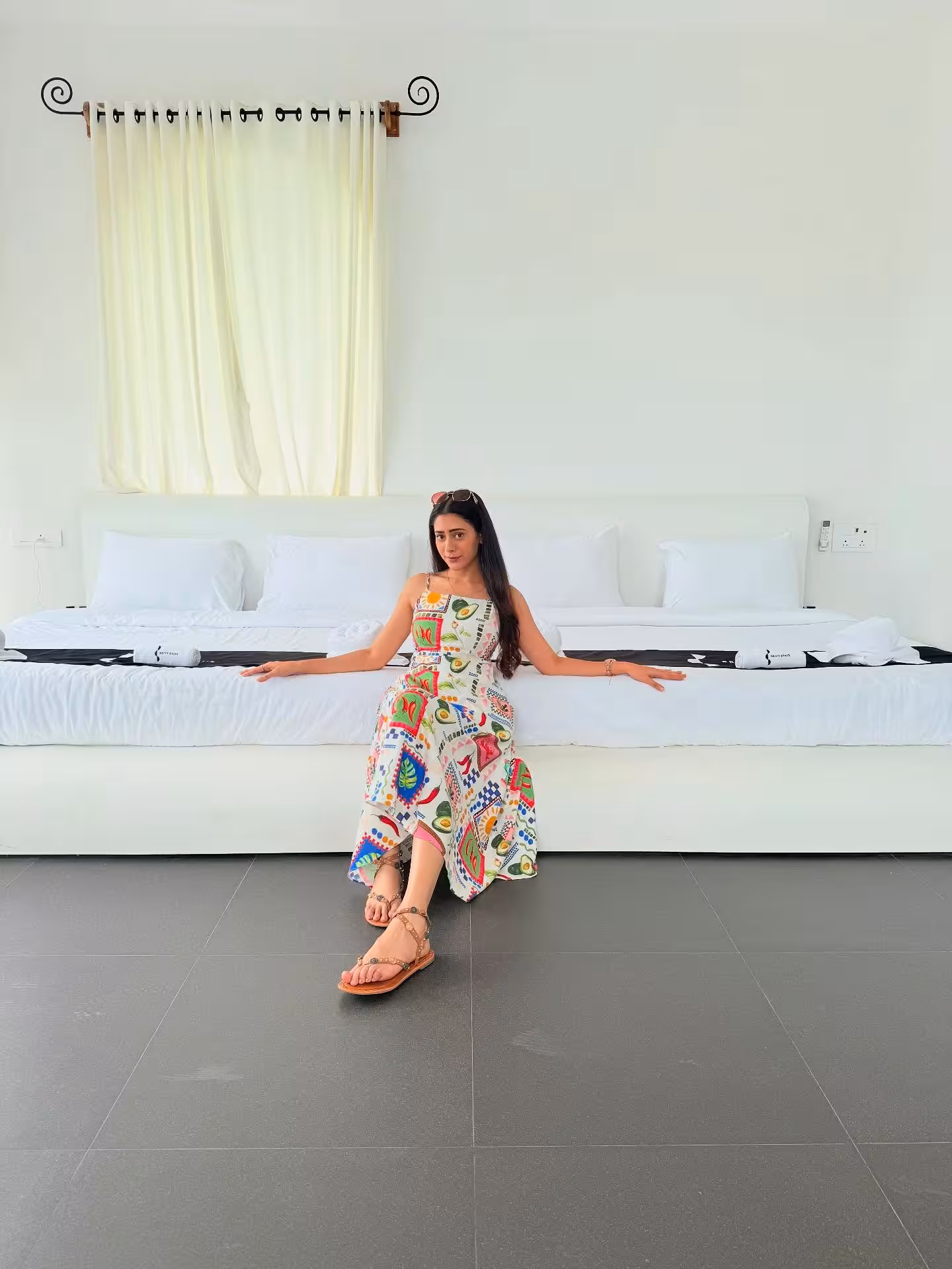 Hiba Nawab Dazzles In Latest Instagram Update