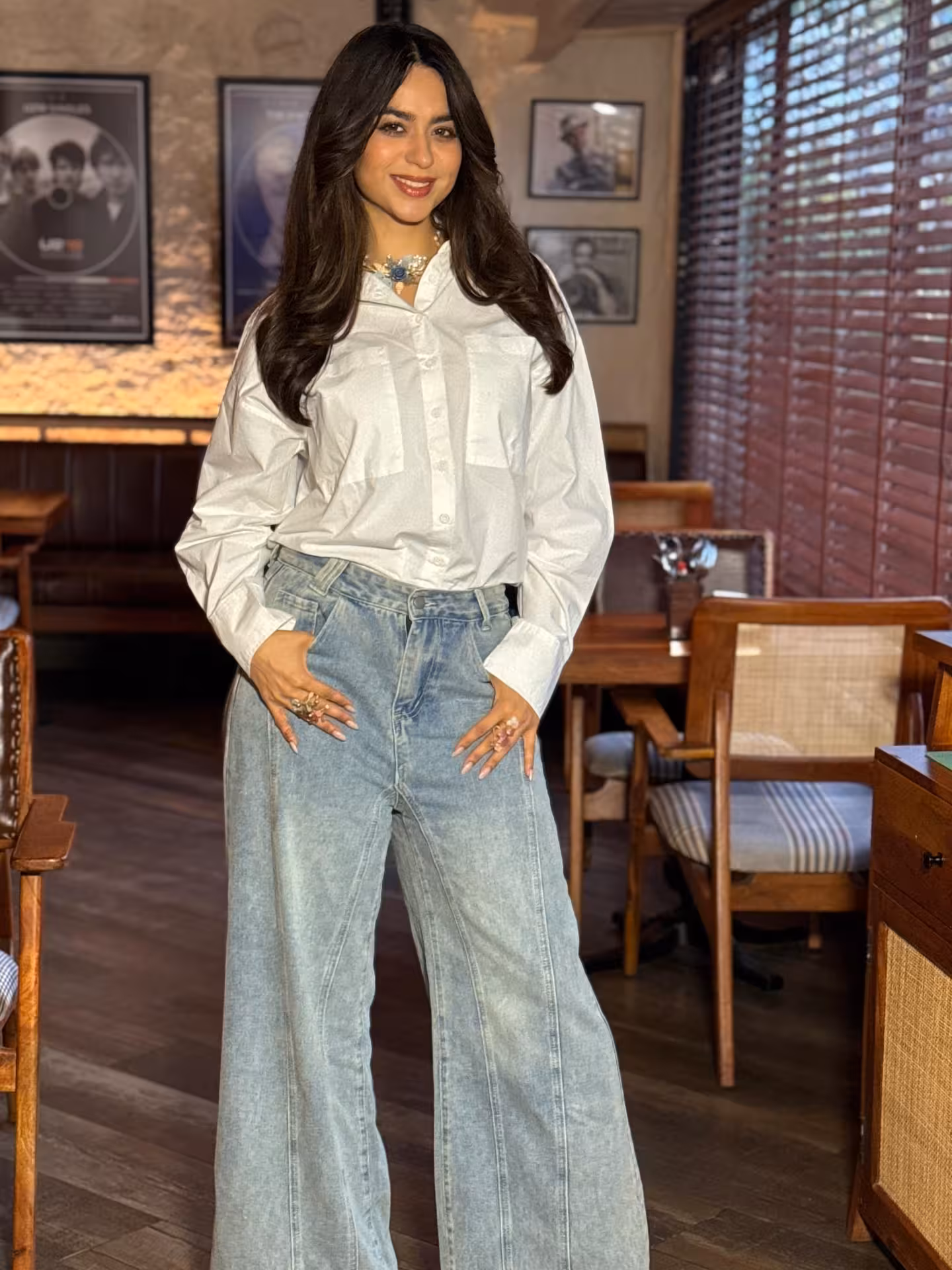 Housefull 5: Soundarya Sharma at Bandra Spot