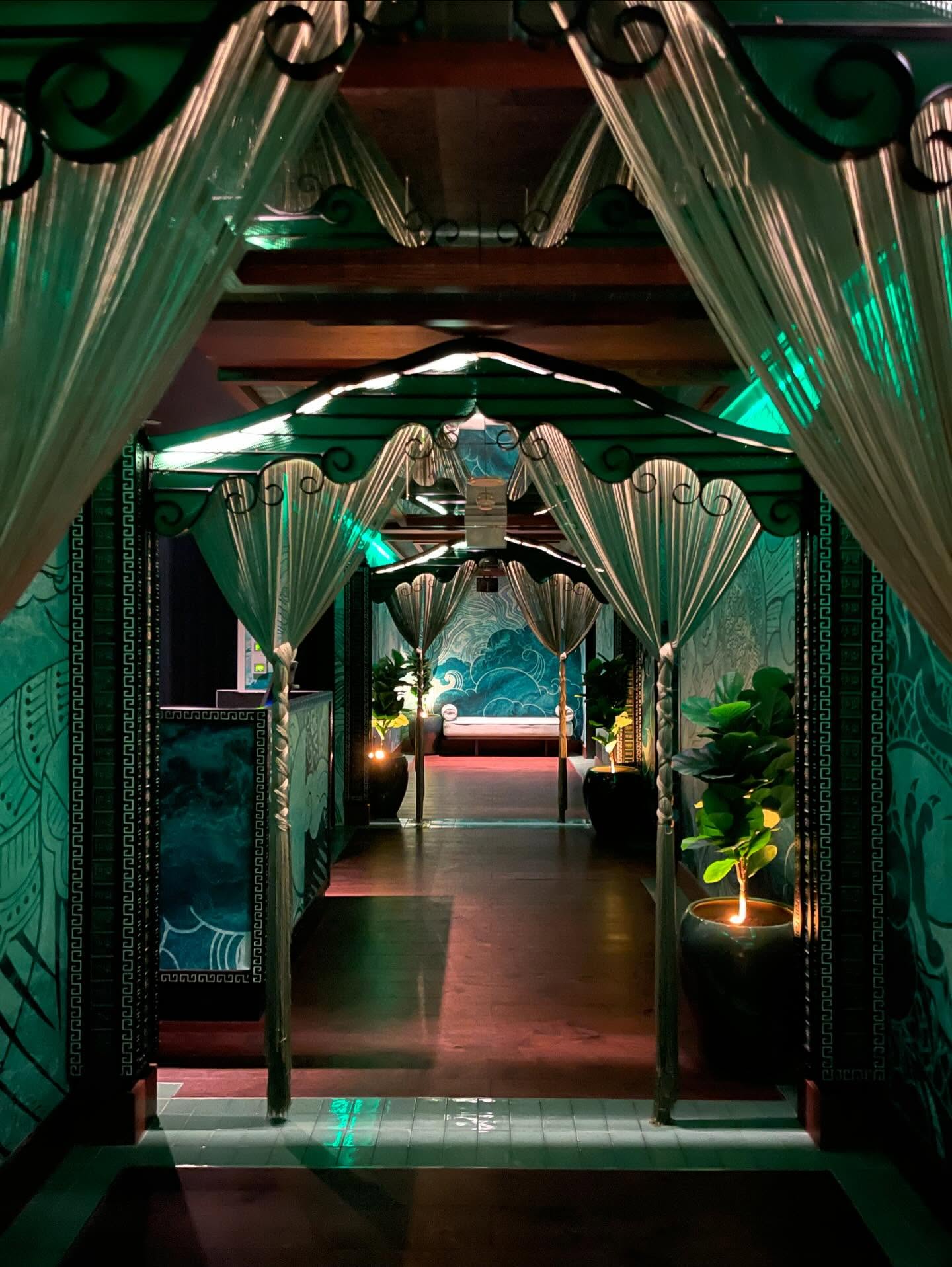 Jade Experience: Vibrant Dining at FIVE Palm