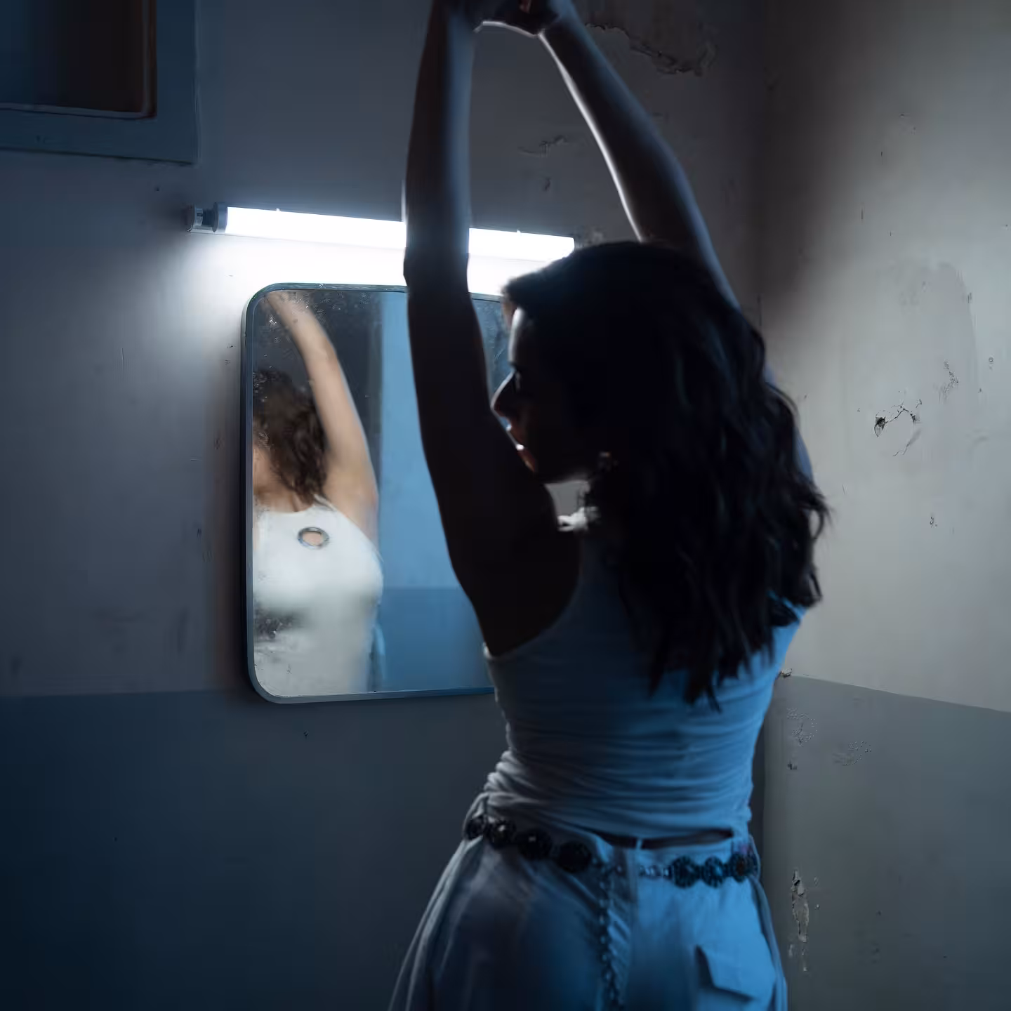 Jonita Gandhi Unveils New Single 'BEPARWAI'