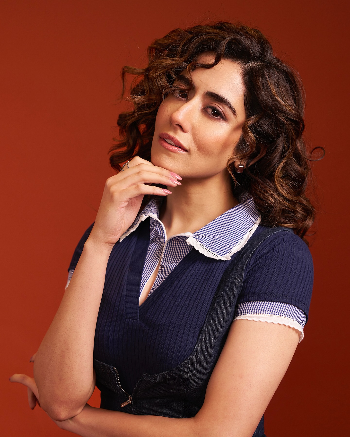 Jonita Gandhi's Bold Beparwai Look