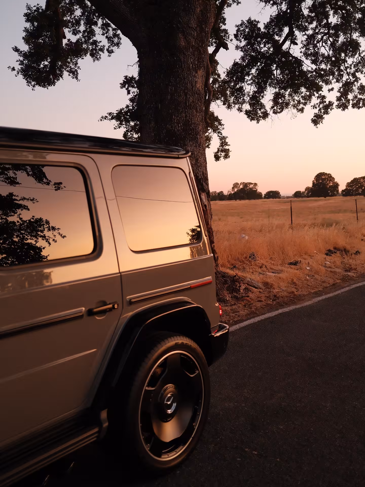 Jordan Sandhu's Bold Instagram Vibe