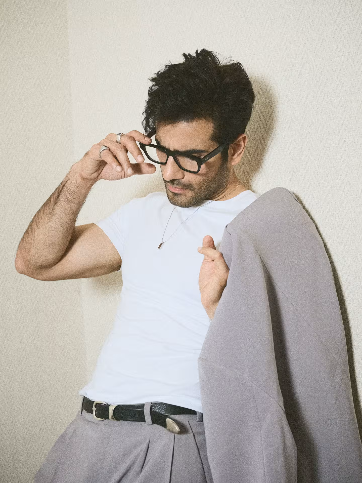 Karan Tacker Unleashes Mysterious Style Tease Mysterious cues evoke covert intrigue, blending style and enigma in celebrity reveal now!