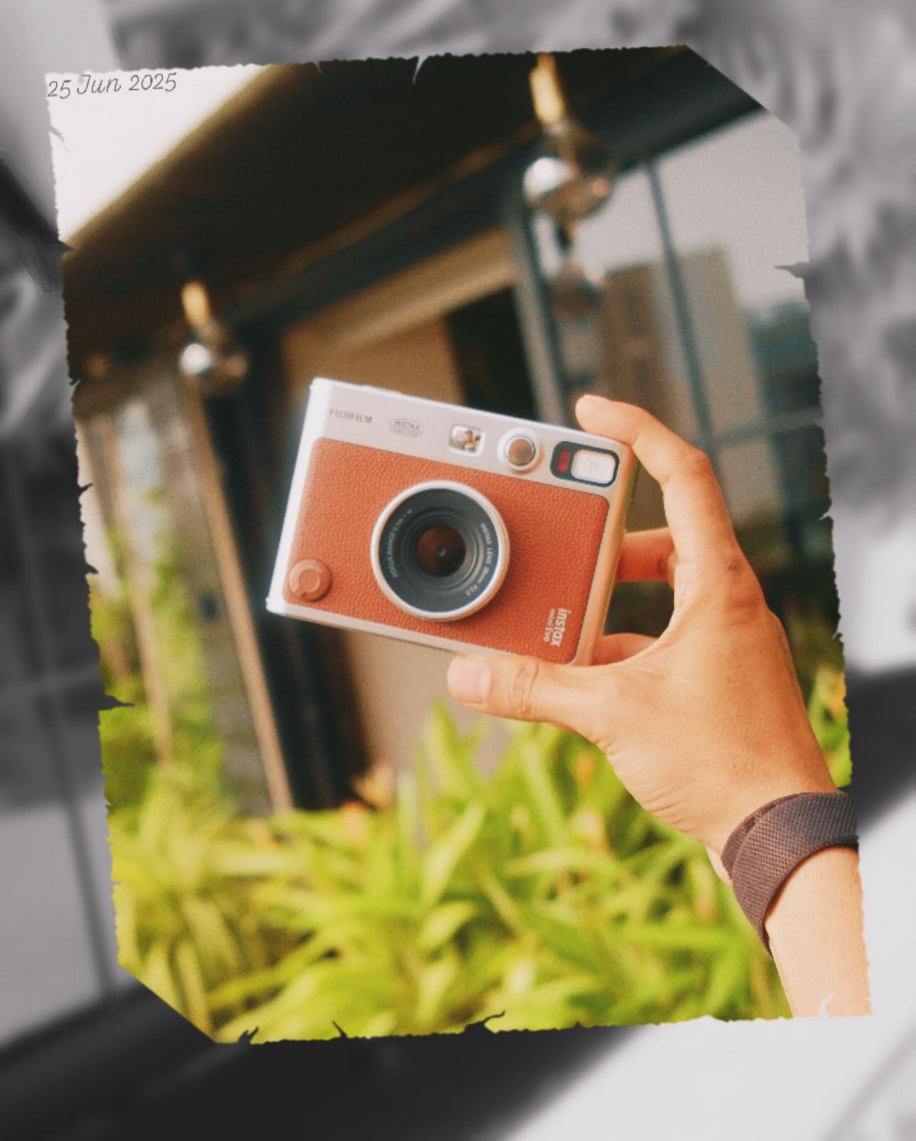 Kartik Aaryan’s Instax Day