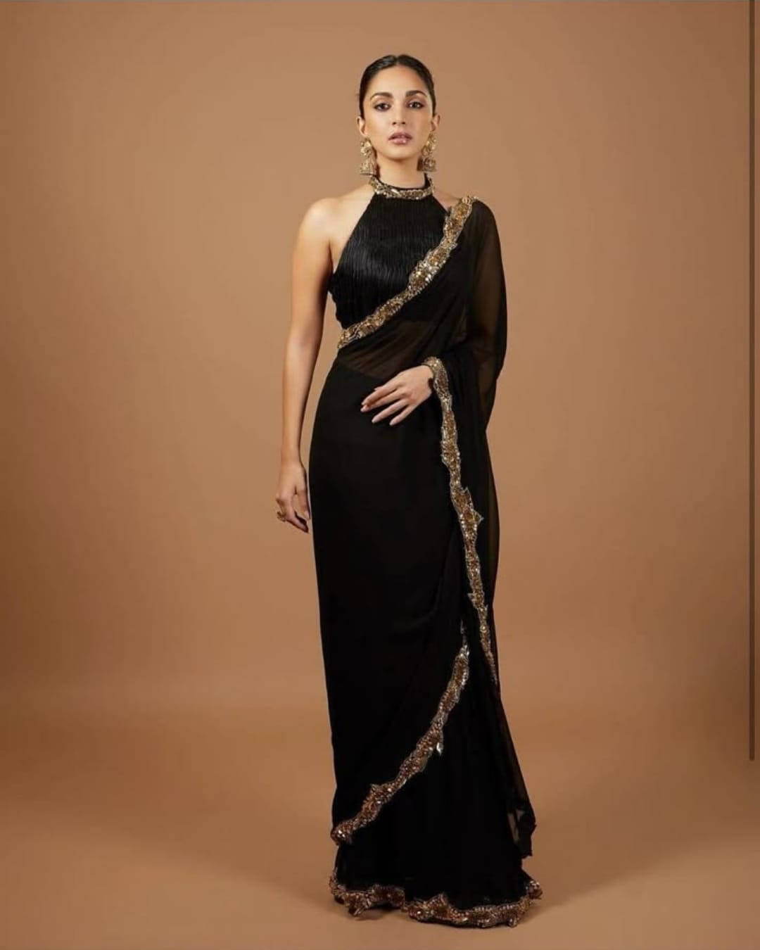 Kiara Advani's Regal Black Look