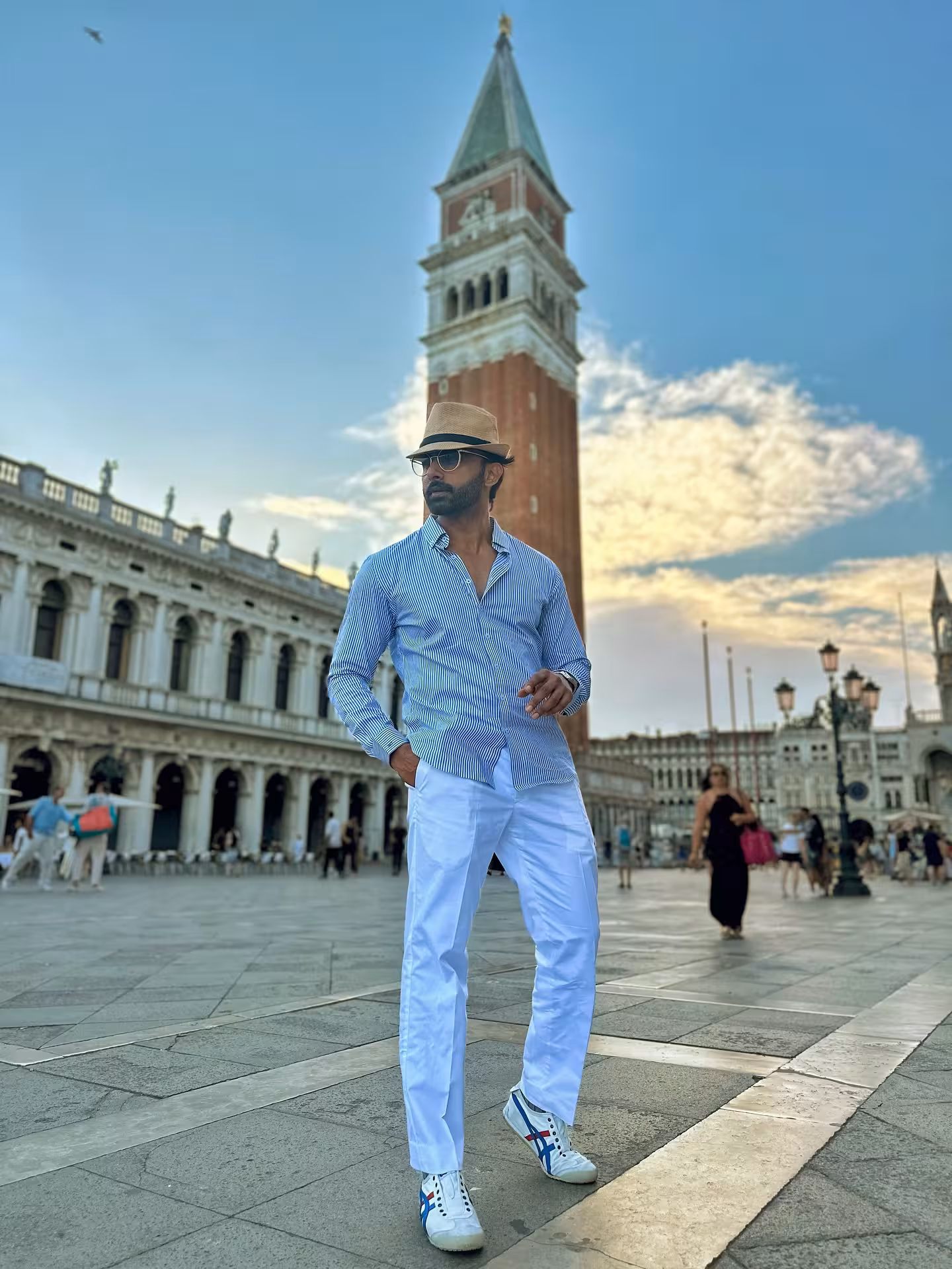 Meet Jain Explores Venice Canals