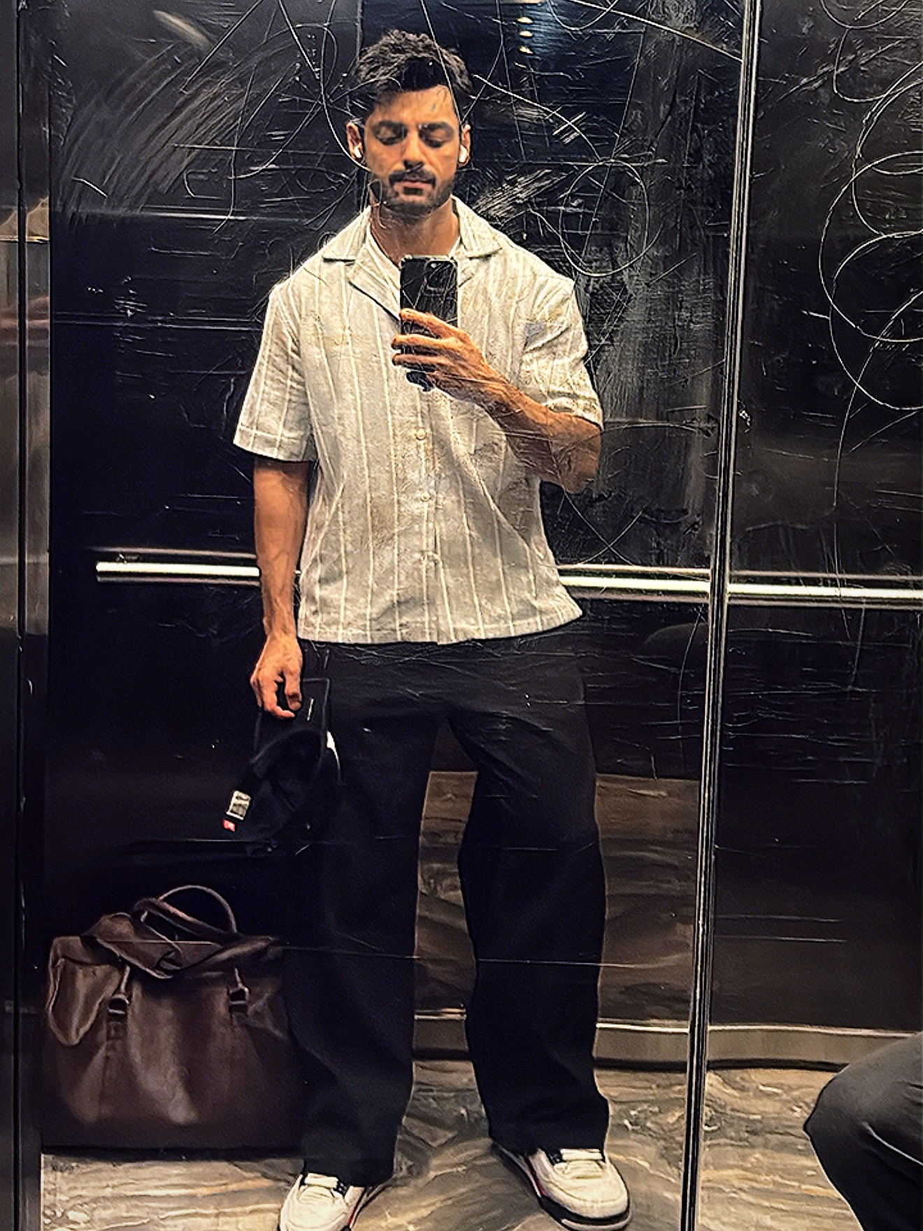 Mirror Mirror: Karan Wahi Reflects In Style