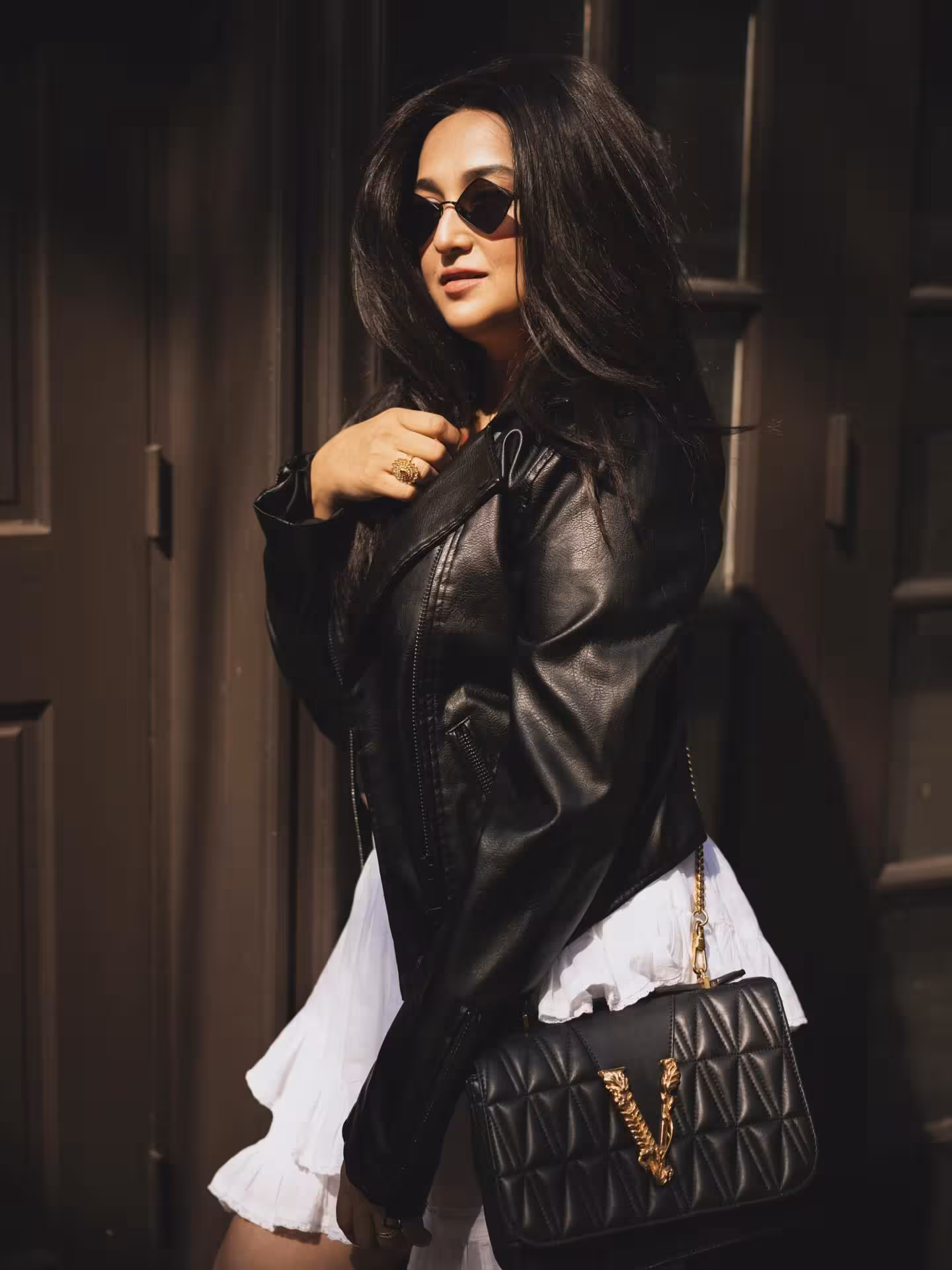 Monali Thakur Embraces Urban Freedom Monali Thakur shines with urban flair, radiating natural charm along Manhattan streets!!!!