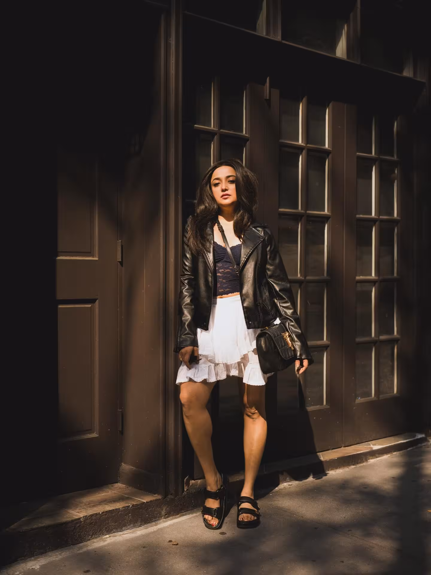 Monali Thakur Embraces Urban Freedom