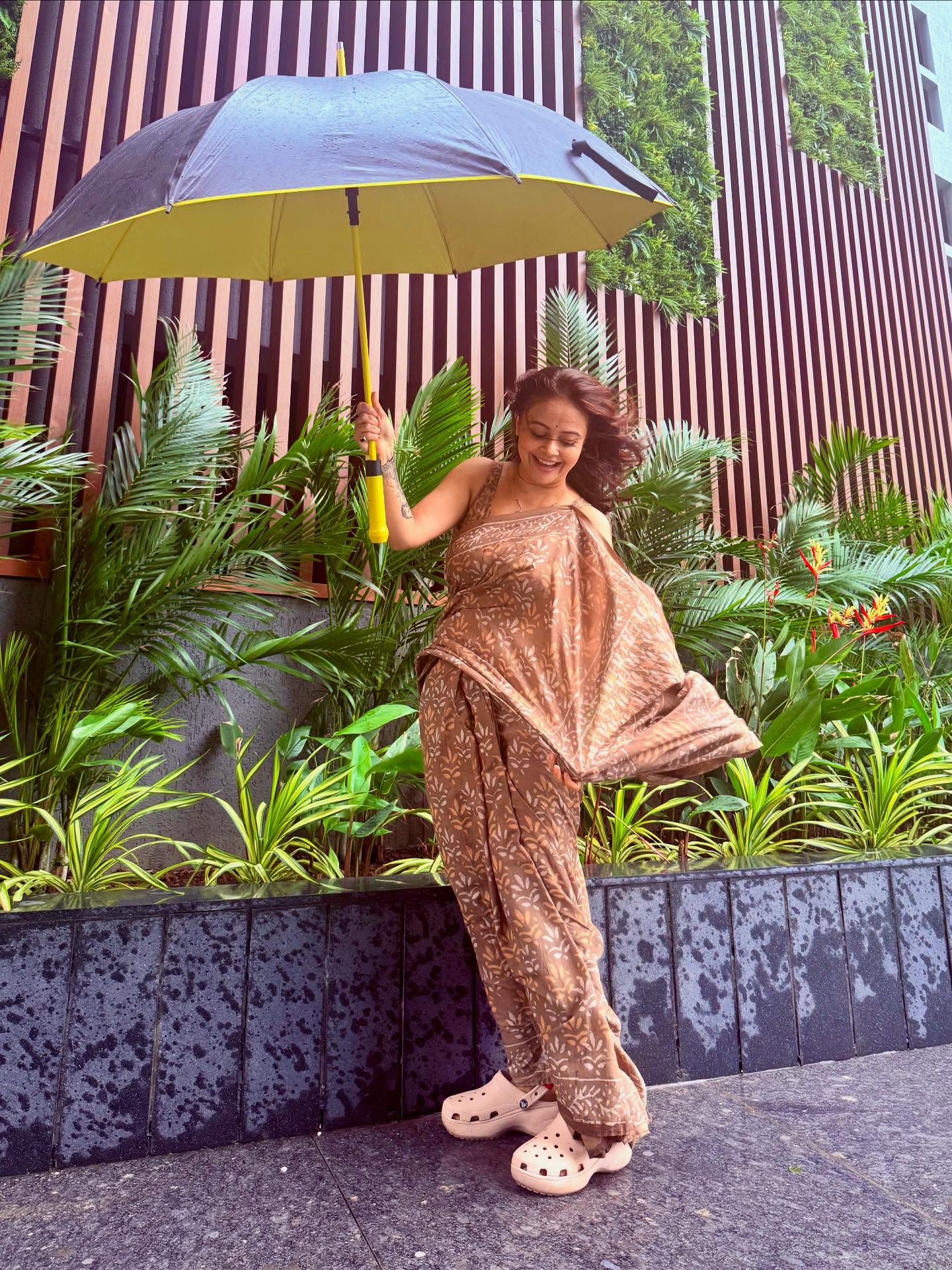 Monsoon Style: Devoleena’s Rainy Day Elegance