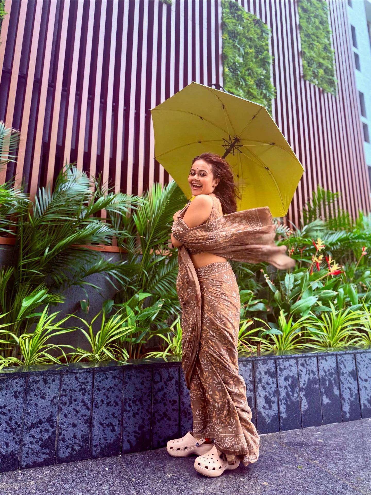 Monsoon Style: Devoleena’s Rainy Day Elegance