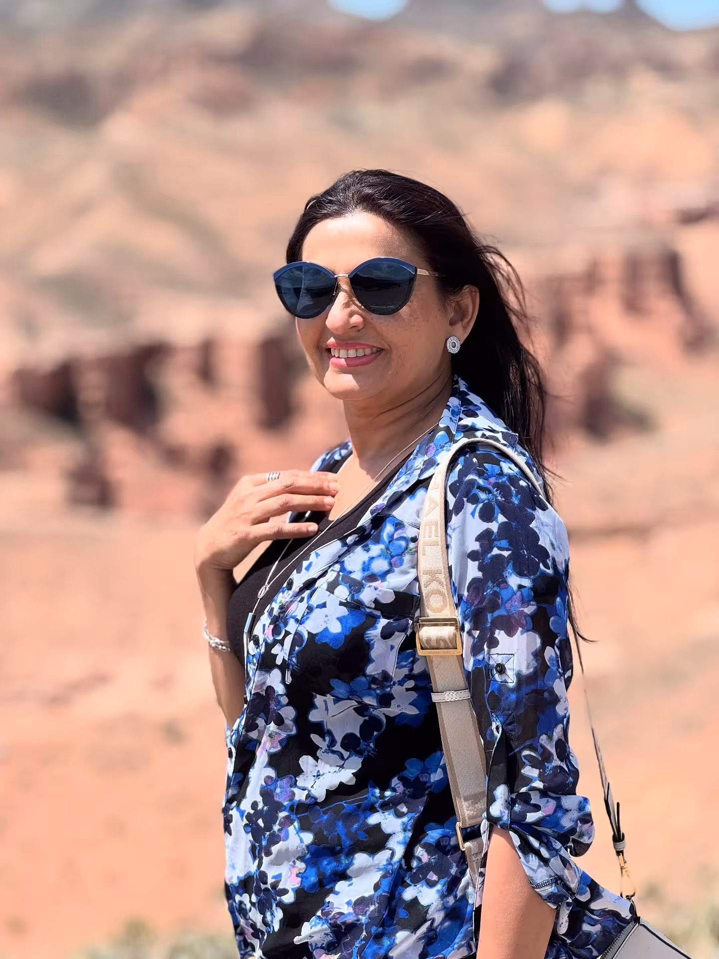 Nature Over Filters: Smita Bansal’s Natural Vibes Smita Bansal shares her natural style, celebrating outdoor serenity with unfiltered vibe!!