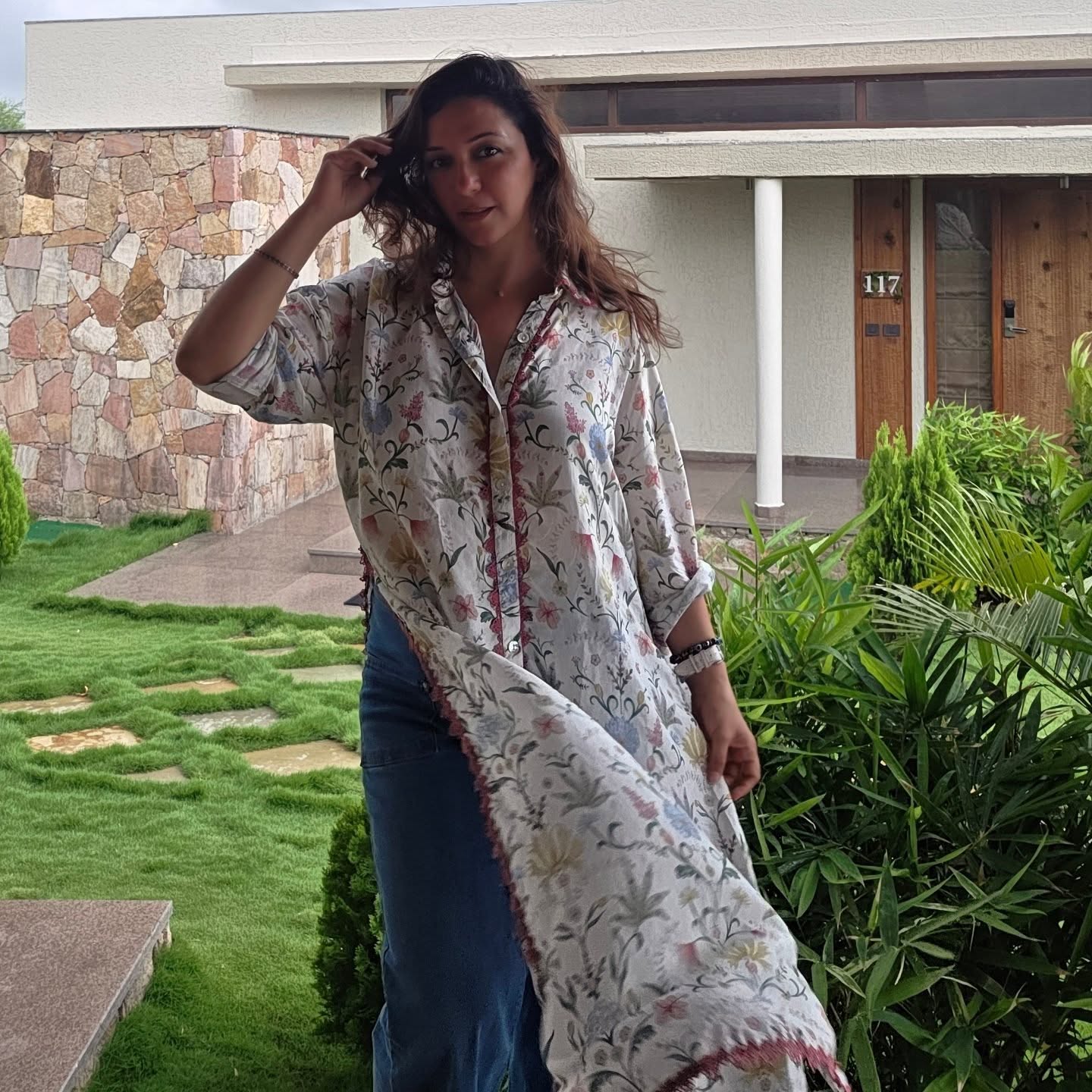 Nauheed Cyrusi's Casual Weekend Vibes