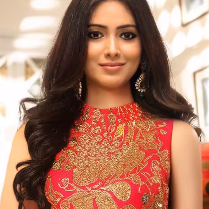 Pallavi Subhash Exudes Ethnic Elegance