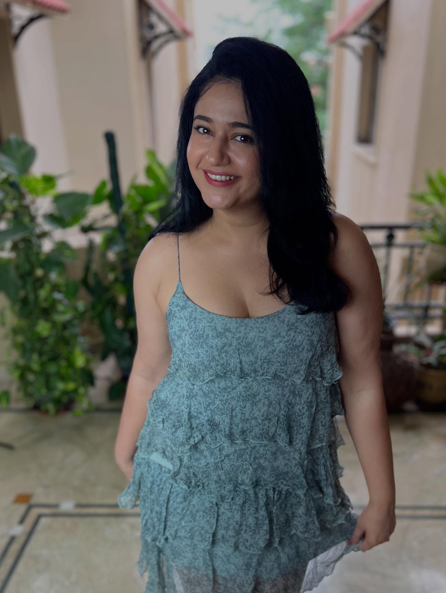 Poonam Bajwa Captivates in Latest Snap