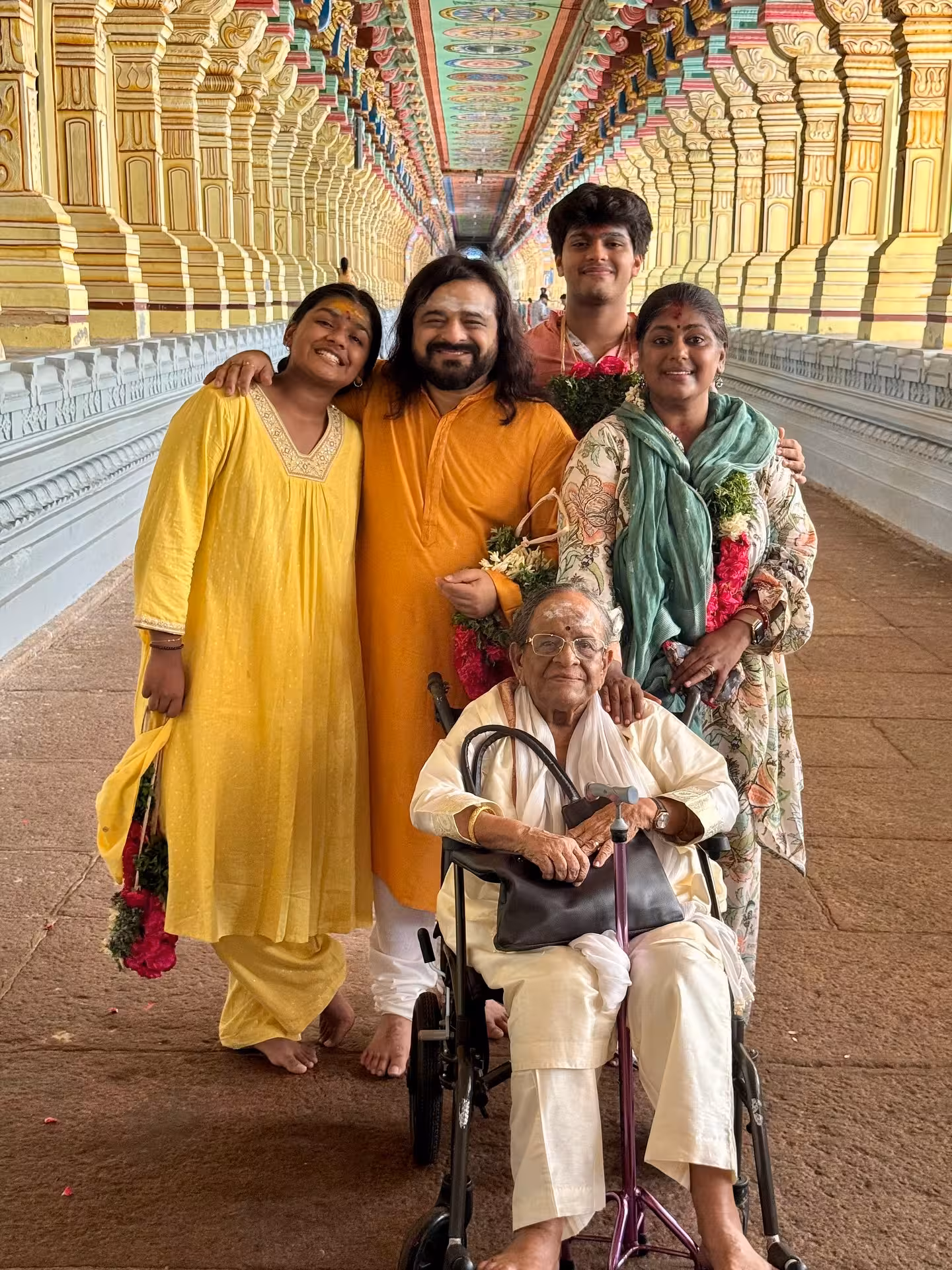 Pritam’s Serene Temple Visit With Family Family, faith, and tranquility filled Pritam’s day at Ramanathaswamy Temple in Rameswaram!!?