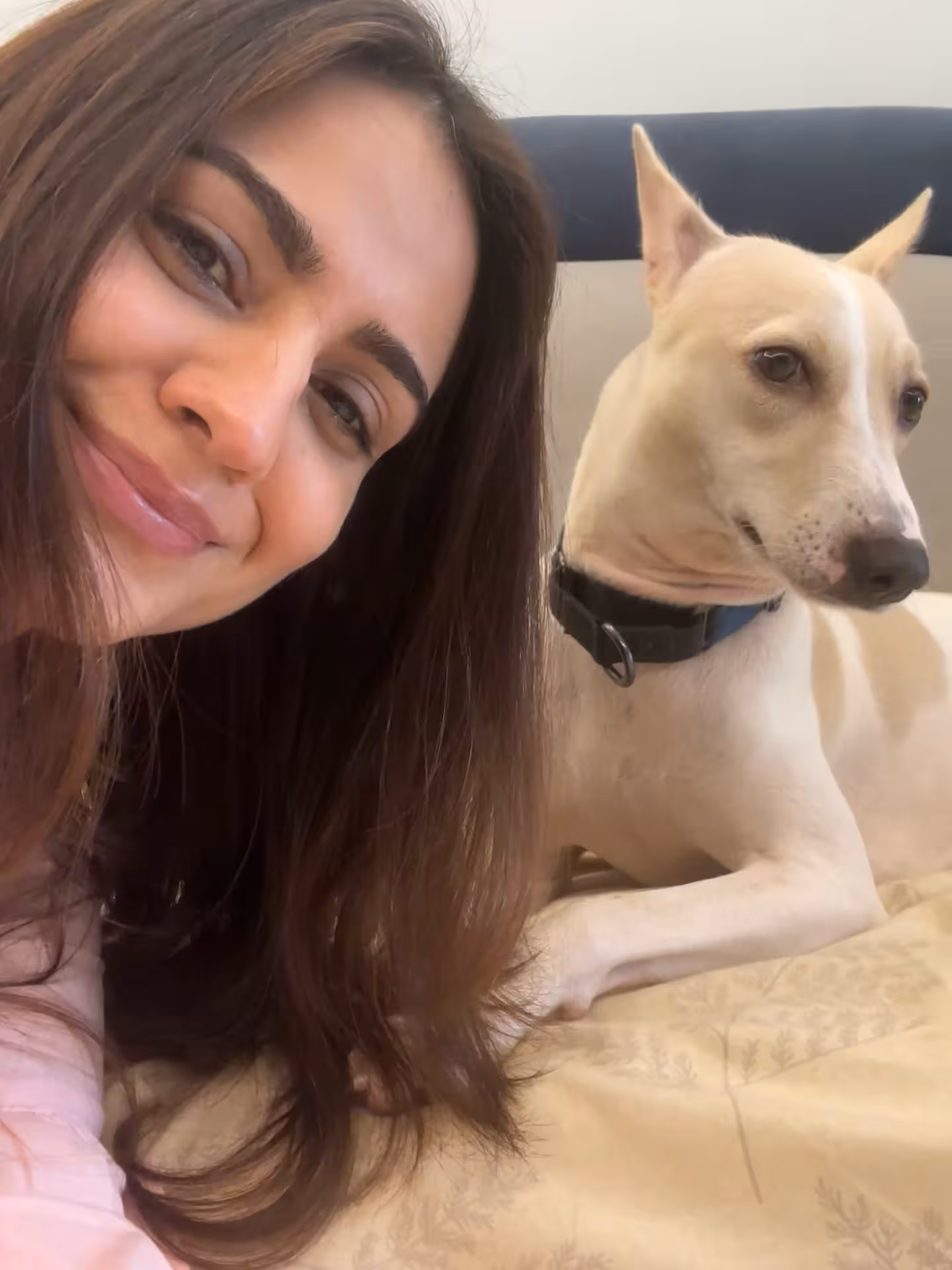 Rainy Day Fun With Aksha Pardasany Celebrity Aksha Pardasany shares a cozy moment amid the downpour, pals make it pure magic.