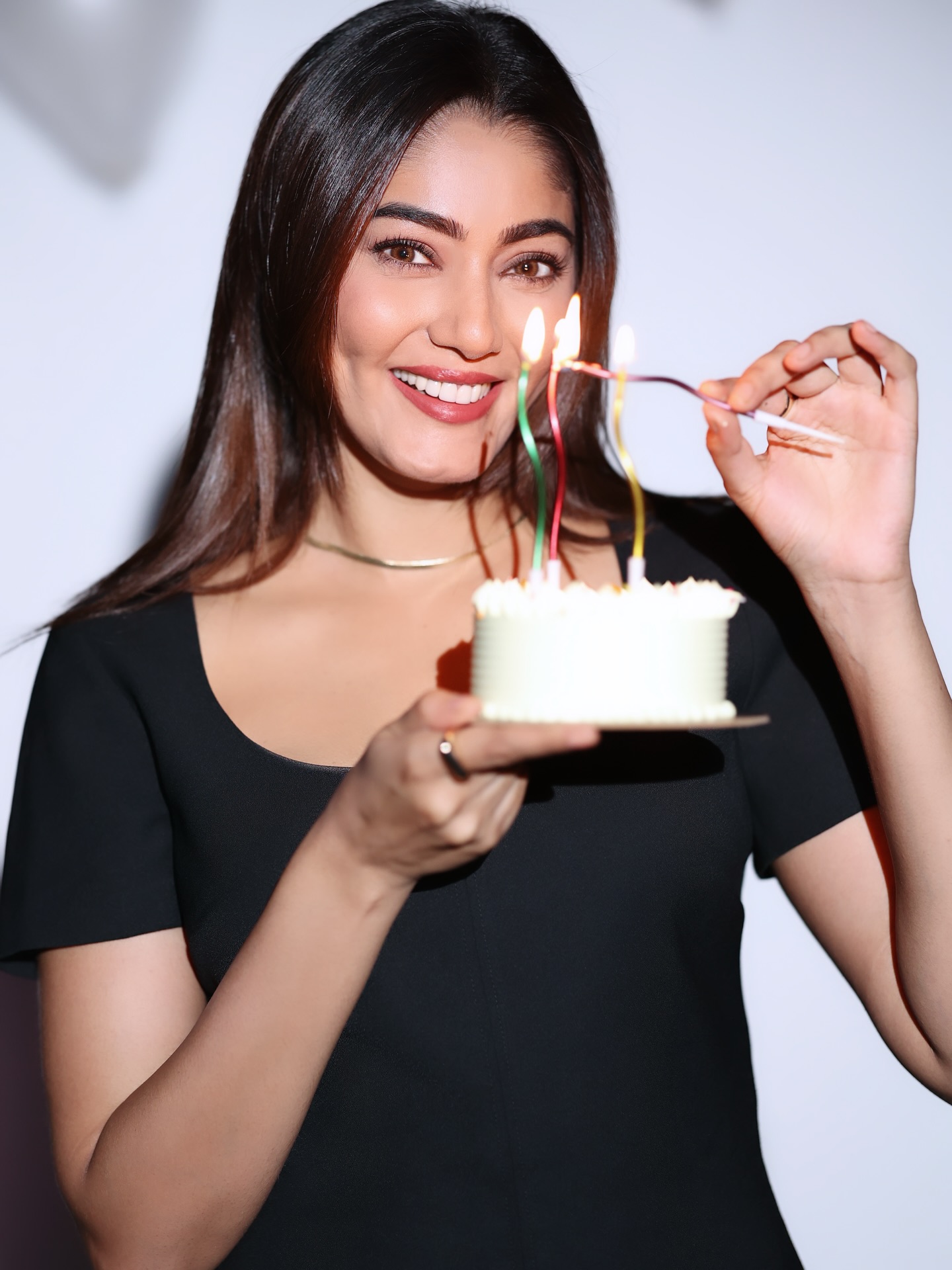 Sana Makbul Celebrates Birthday With Gratitude