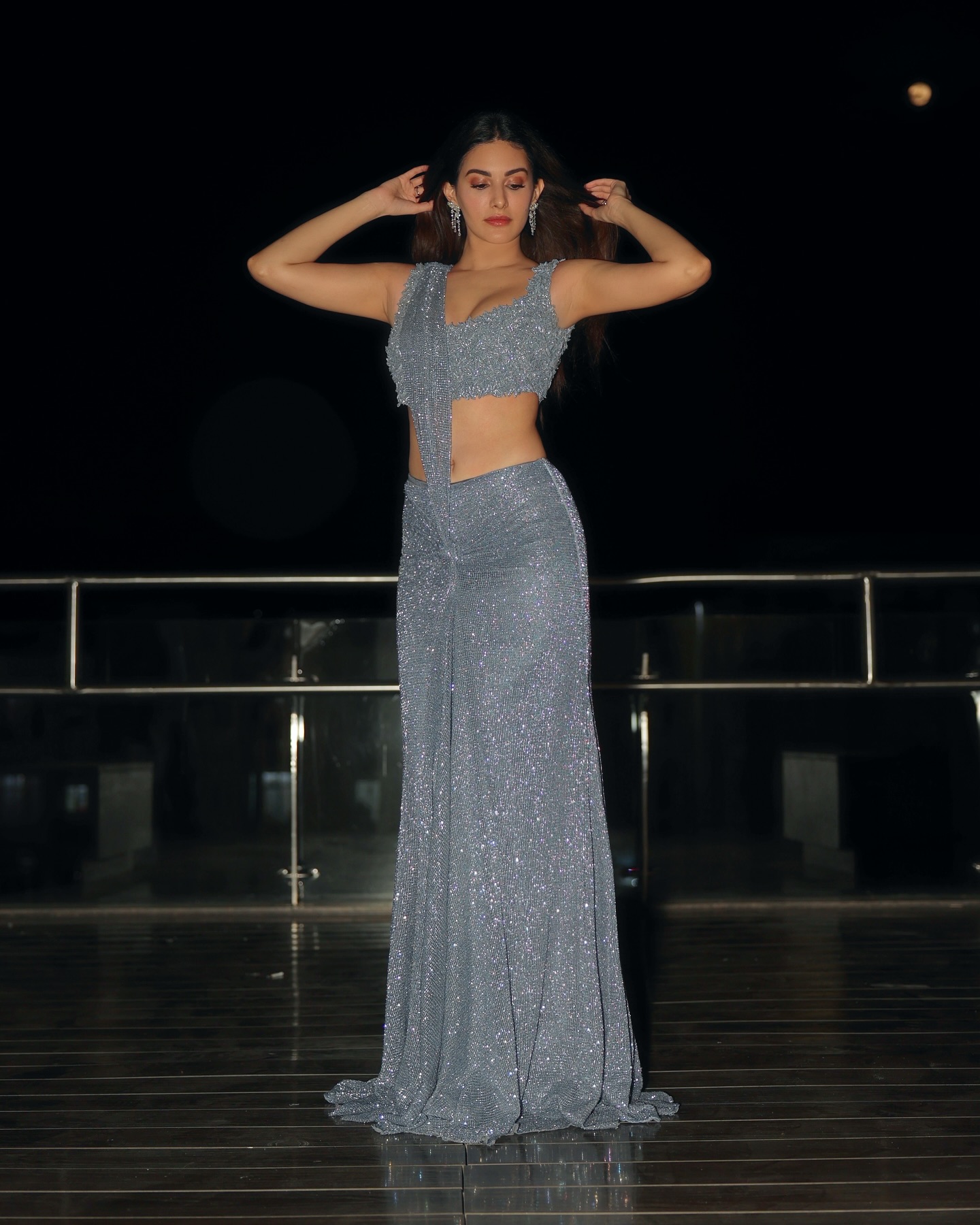 Saree Splendor: Amyra Dastur Shines