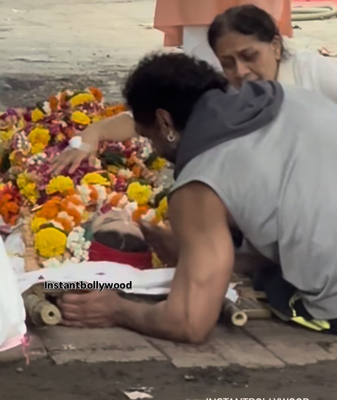 Shefali Jariwala Dies Of Cardiac Arrest At 42