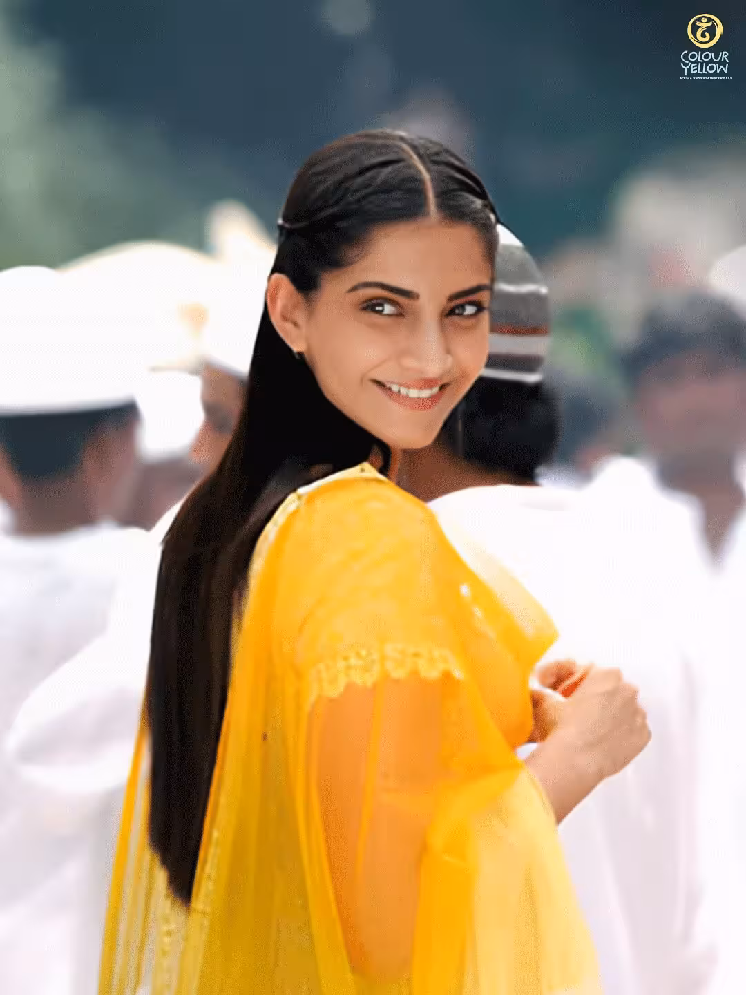 Sonam Kapoor Birthday Cheers