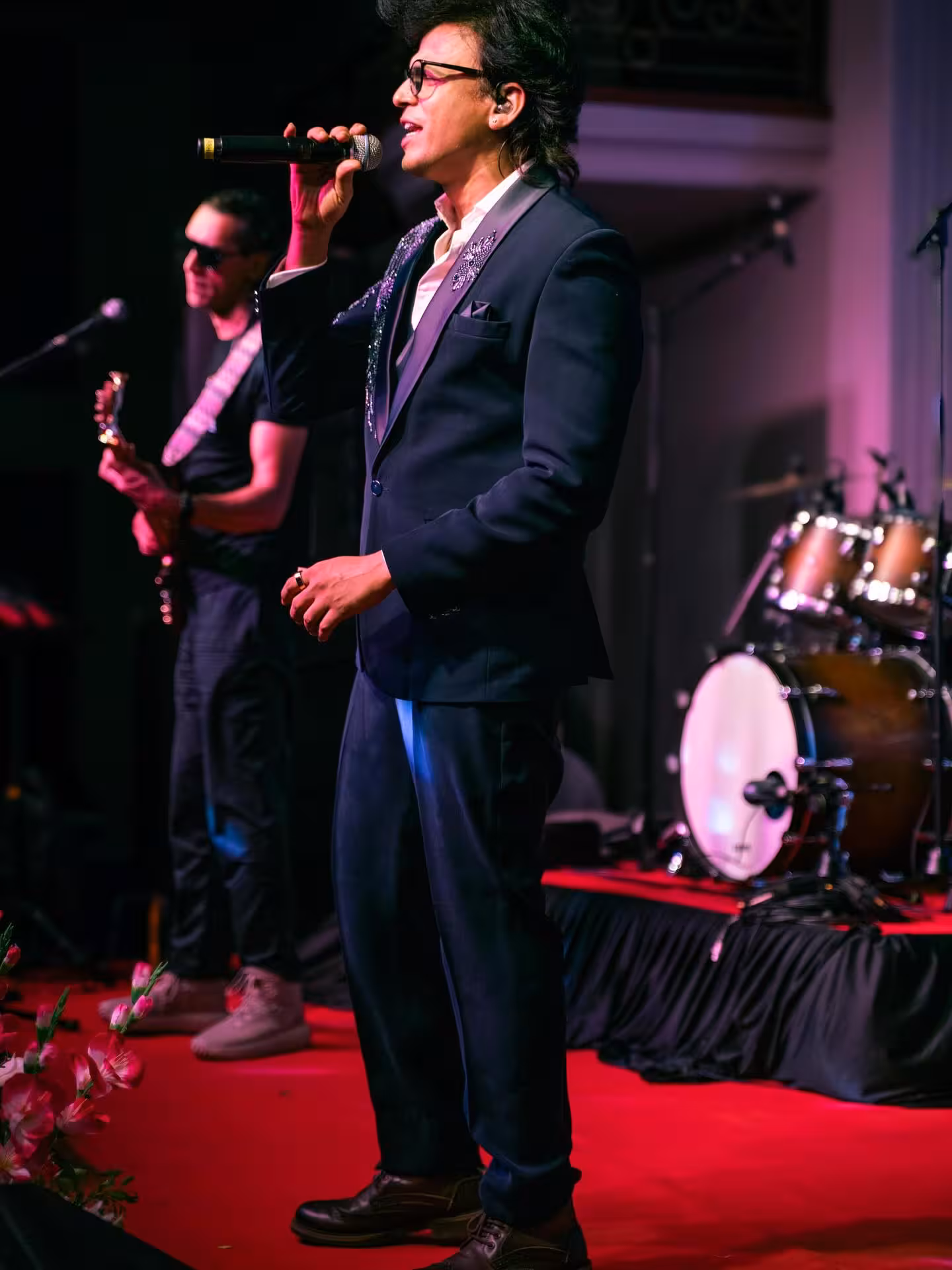 Stage Confidence: Abhijeet’s Stylish Moment