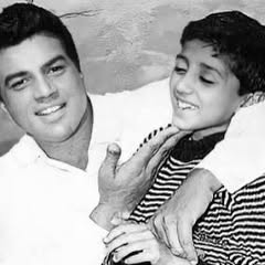 Sunny Deol's Heartfelt Father's Day Tribute
