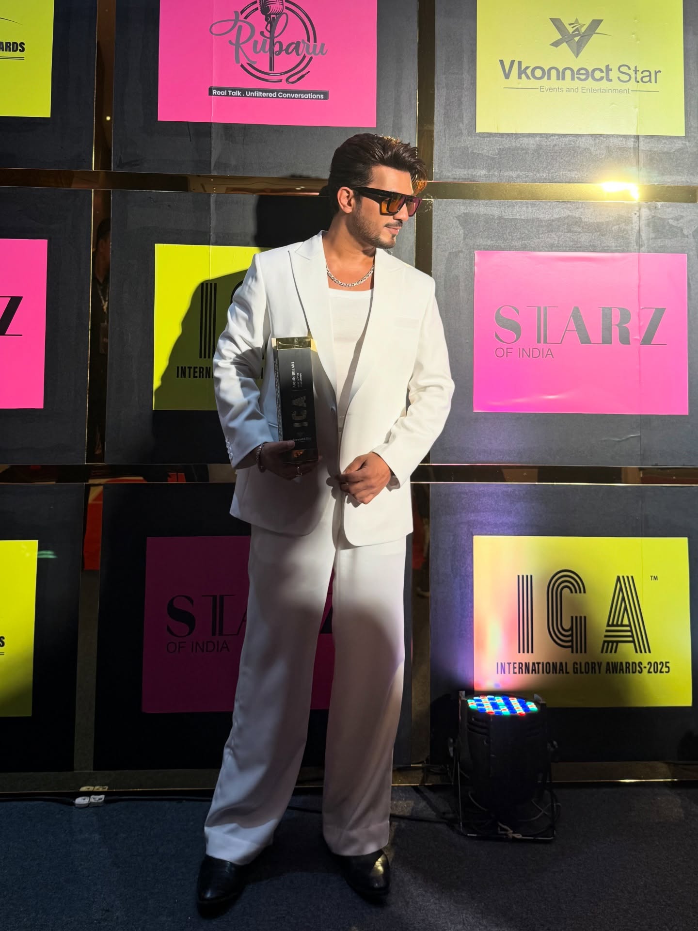 Arjun Bijlani Dazzles In Pure White Suit
