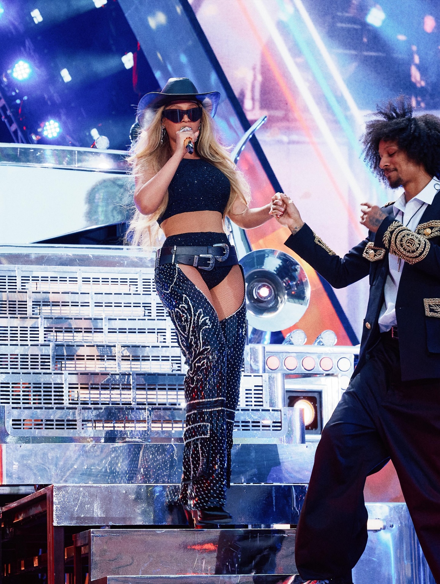 Beyoncé Shines In Paris Cowgirl Style