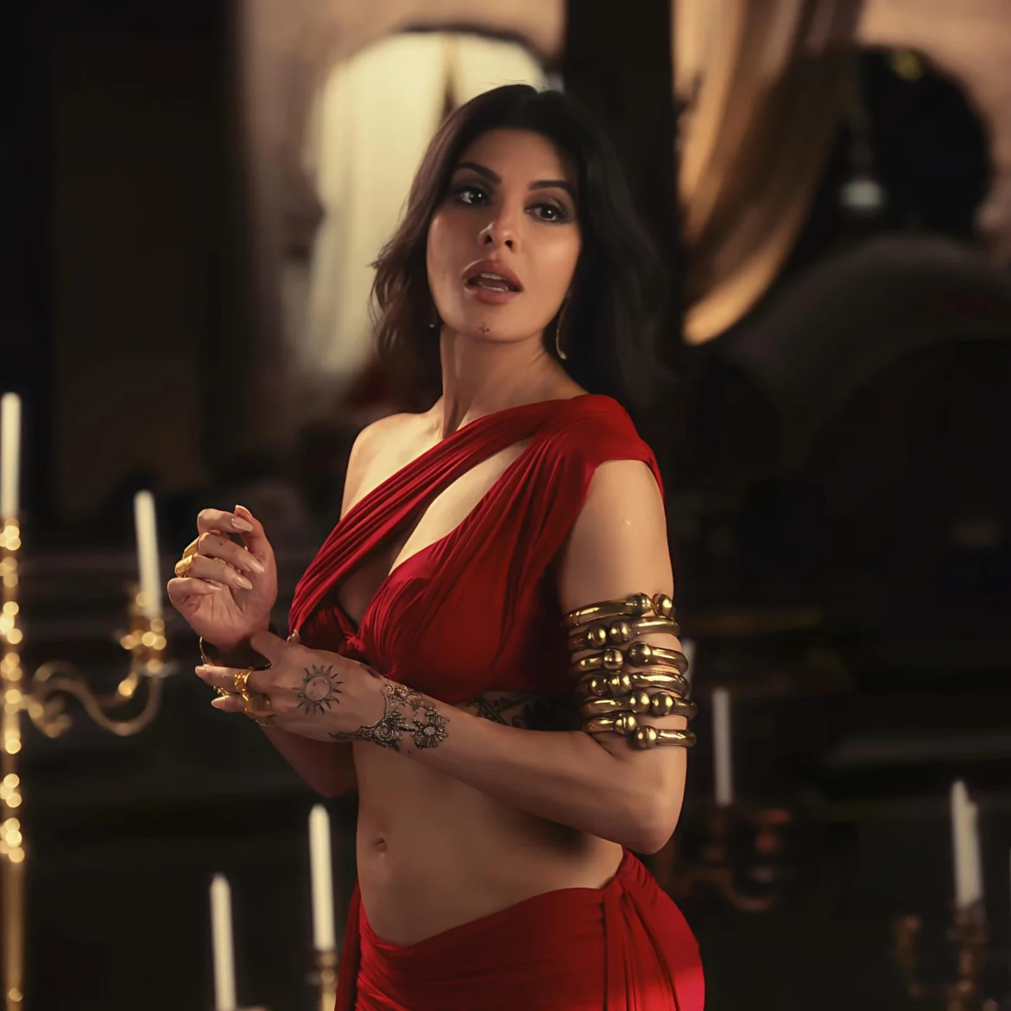 Fernandez's DumDum Stills Enchant Fans
