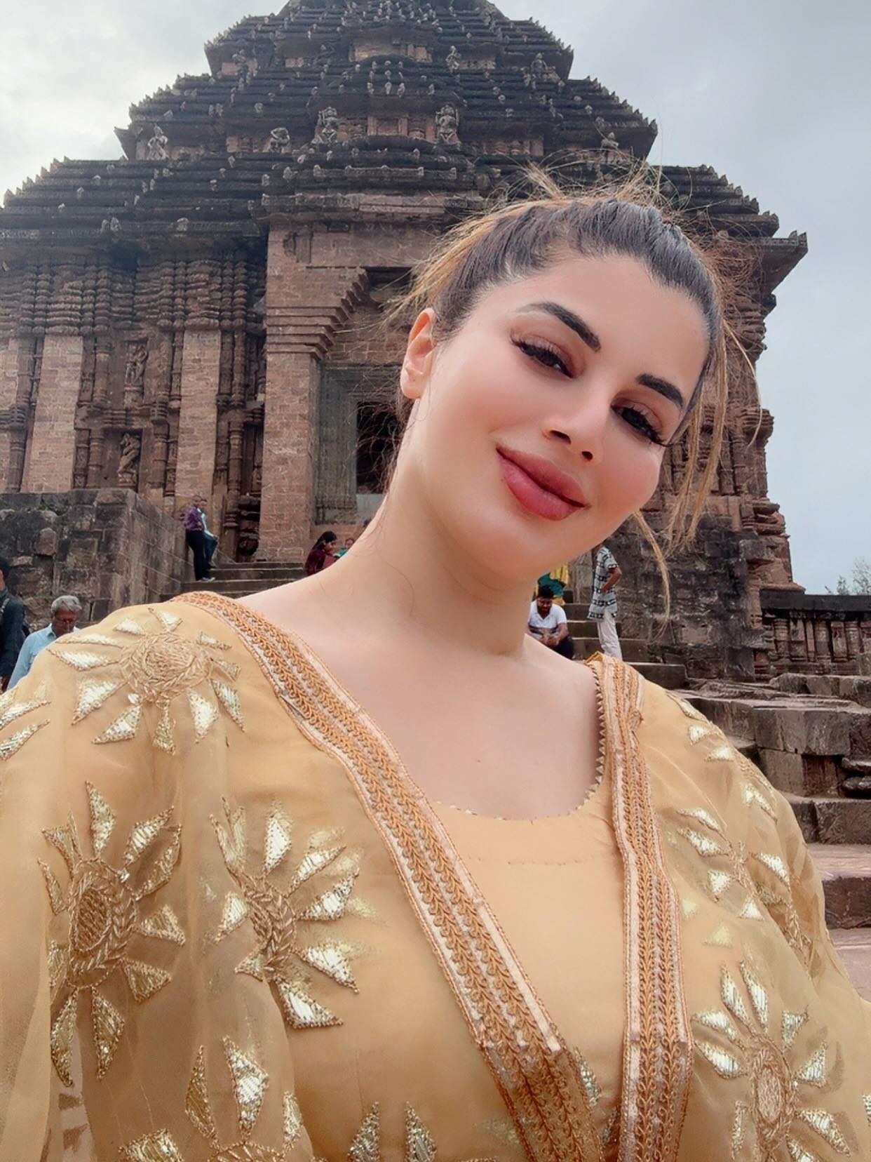 Kainaat Arora's Divine Konark Journey