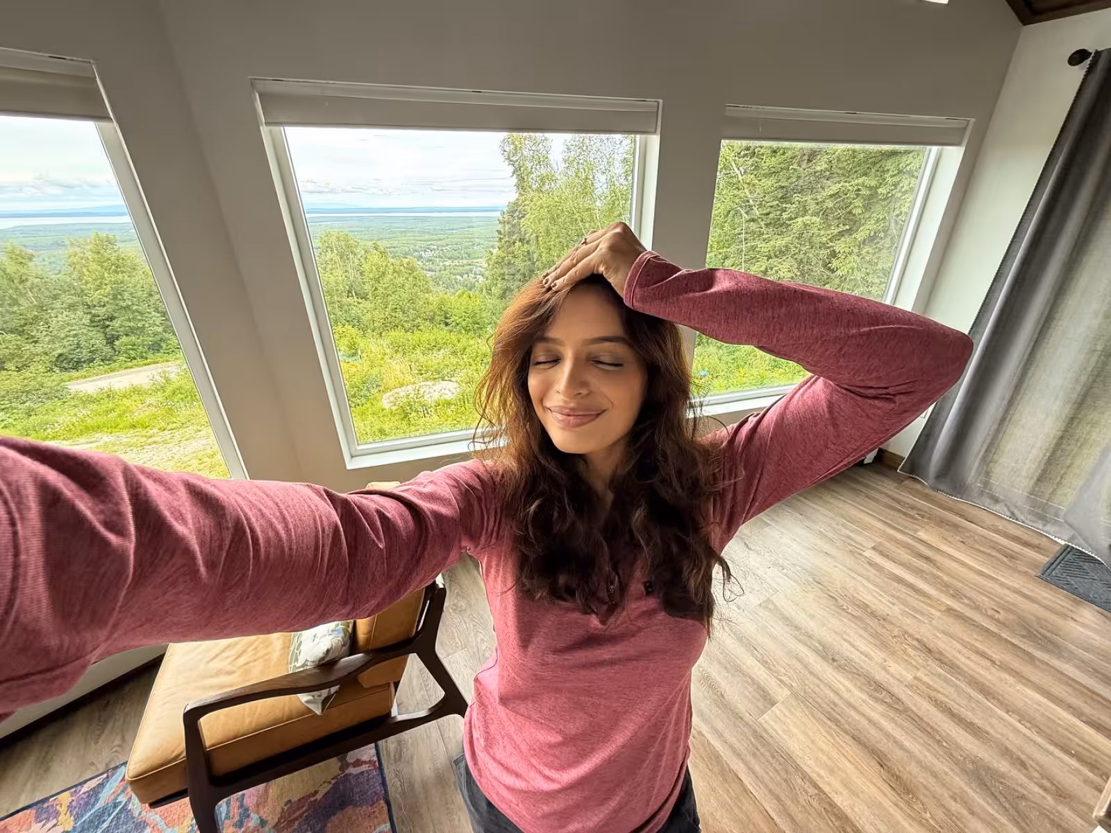 Singer crafts culinary journeys in Anchorage Airbnb, whipping up local flavors with zest!!
