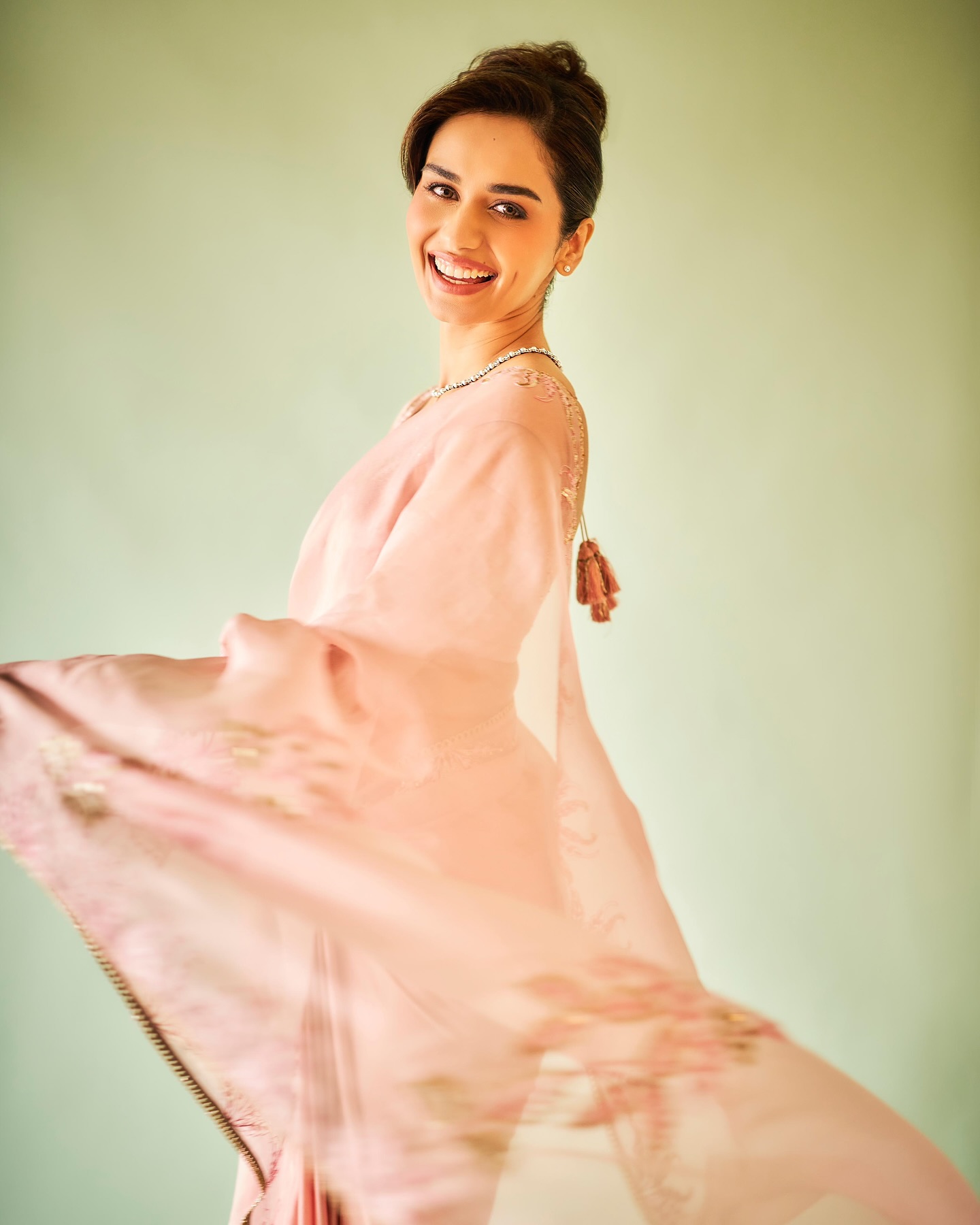 Manushi Chhillar In Maalik Debuts Gangster Allure