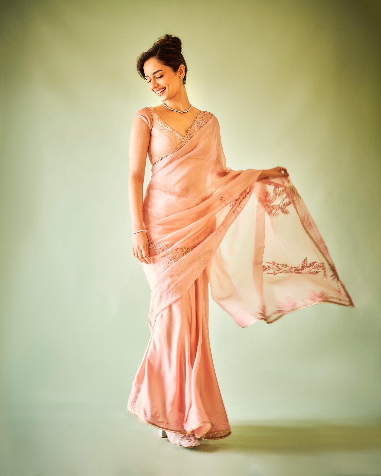 Manushi Chhillar In Maalik Debuts Gangster Allure