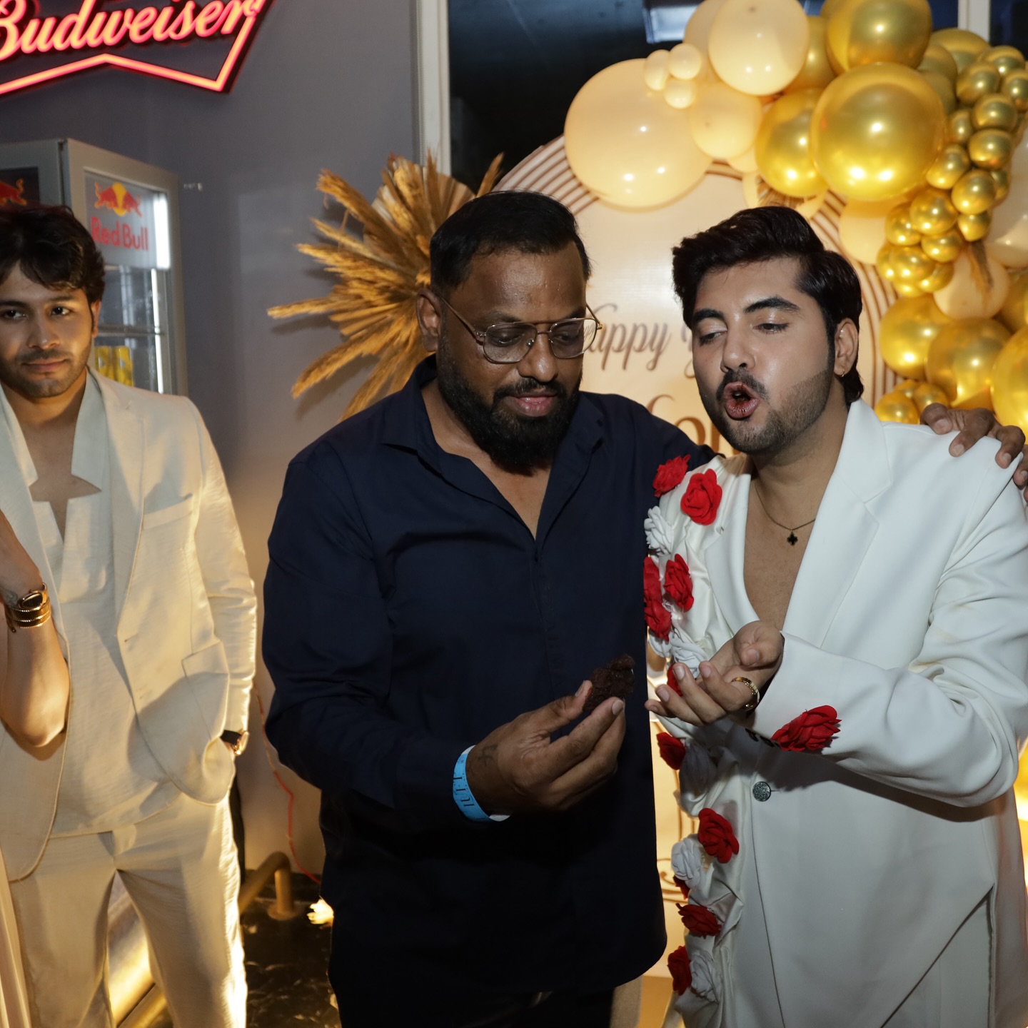 Mohit Kapoor Celebrates Birthday With Luft The Air