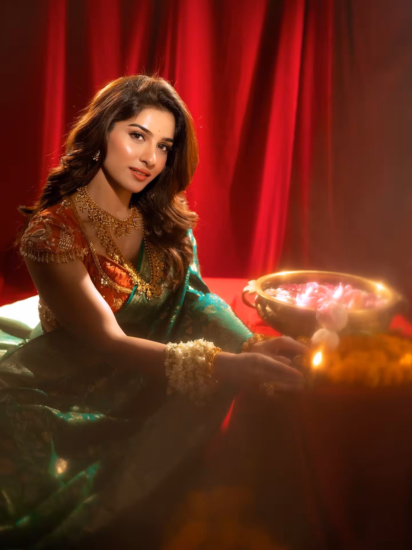 Renowned for her style, Neha Khan dazzles with impeccable makeup & hair artistry. Shine on