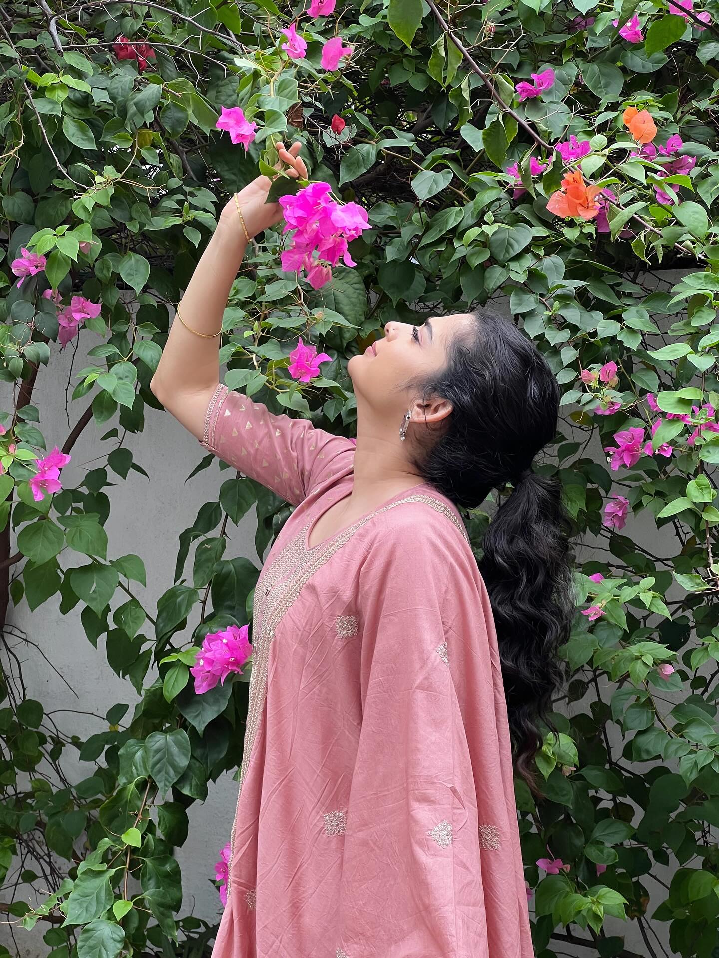 Oho Enthan Baby Countdown Begins