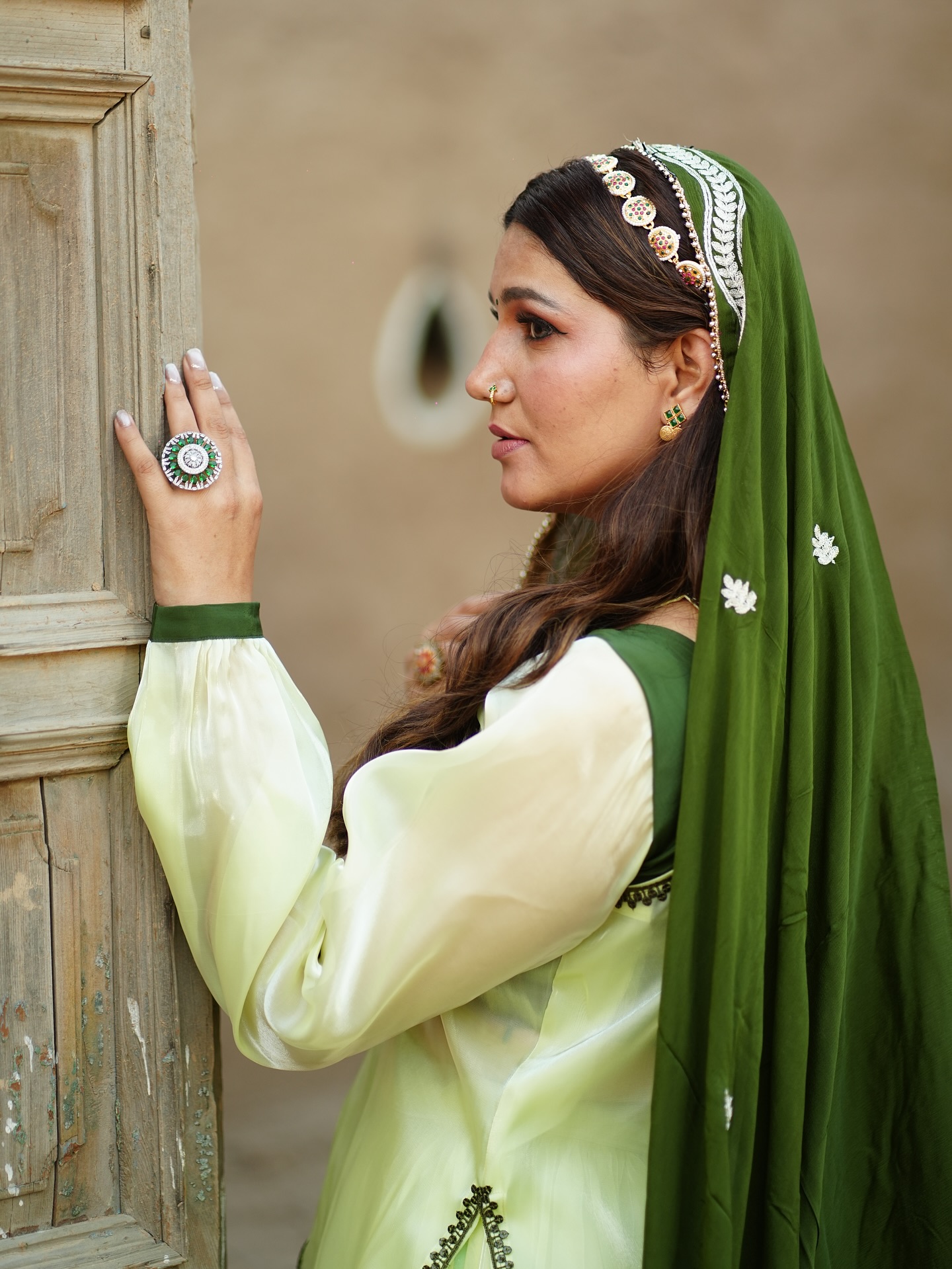 Sapna Choudhary Stuns In Trendy Ethnic Look