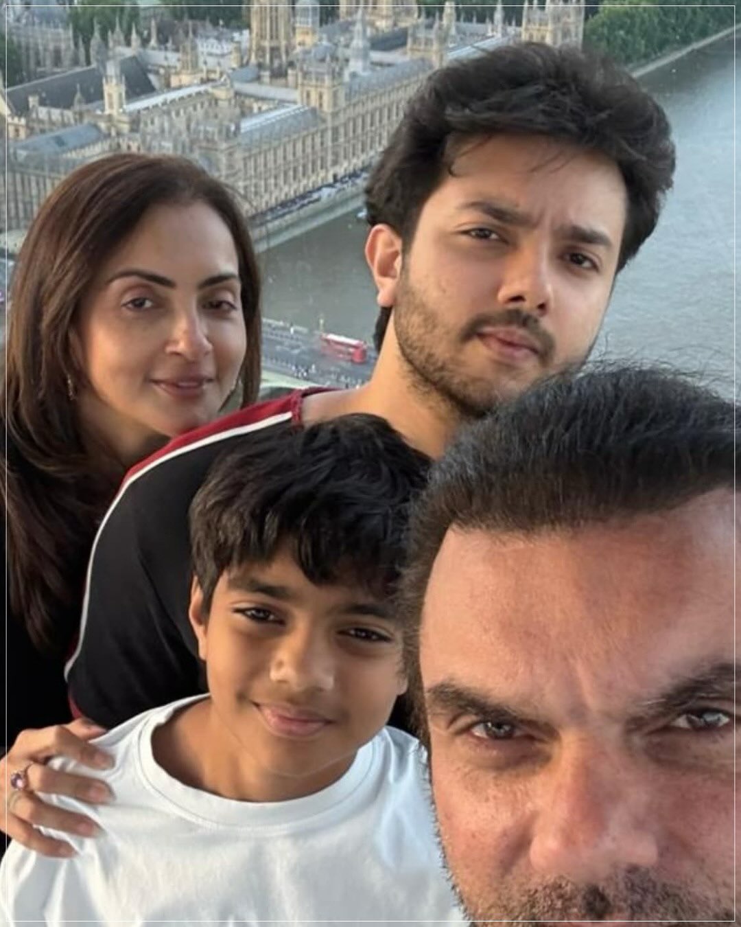 Sohail Khan Reunites With Family In London