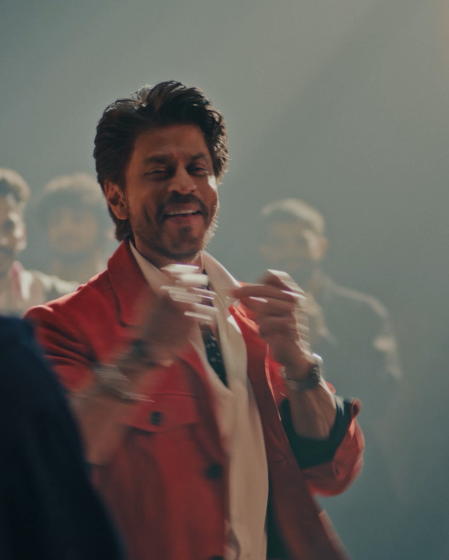 SRK's Dance Stills Spark Film Buzz